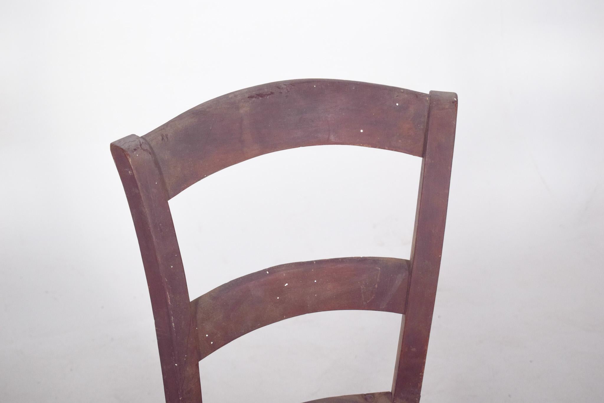 19th Century Chair with Openwork Wooden Seat In Distressed Condition For Sale In Lisboa, Lisboa