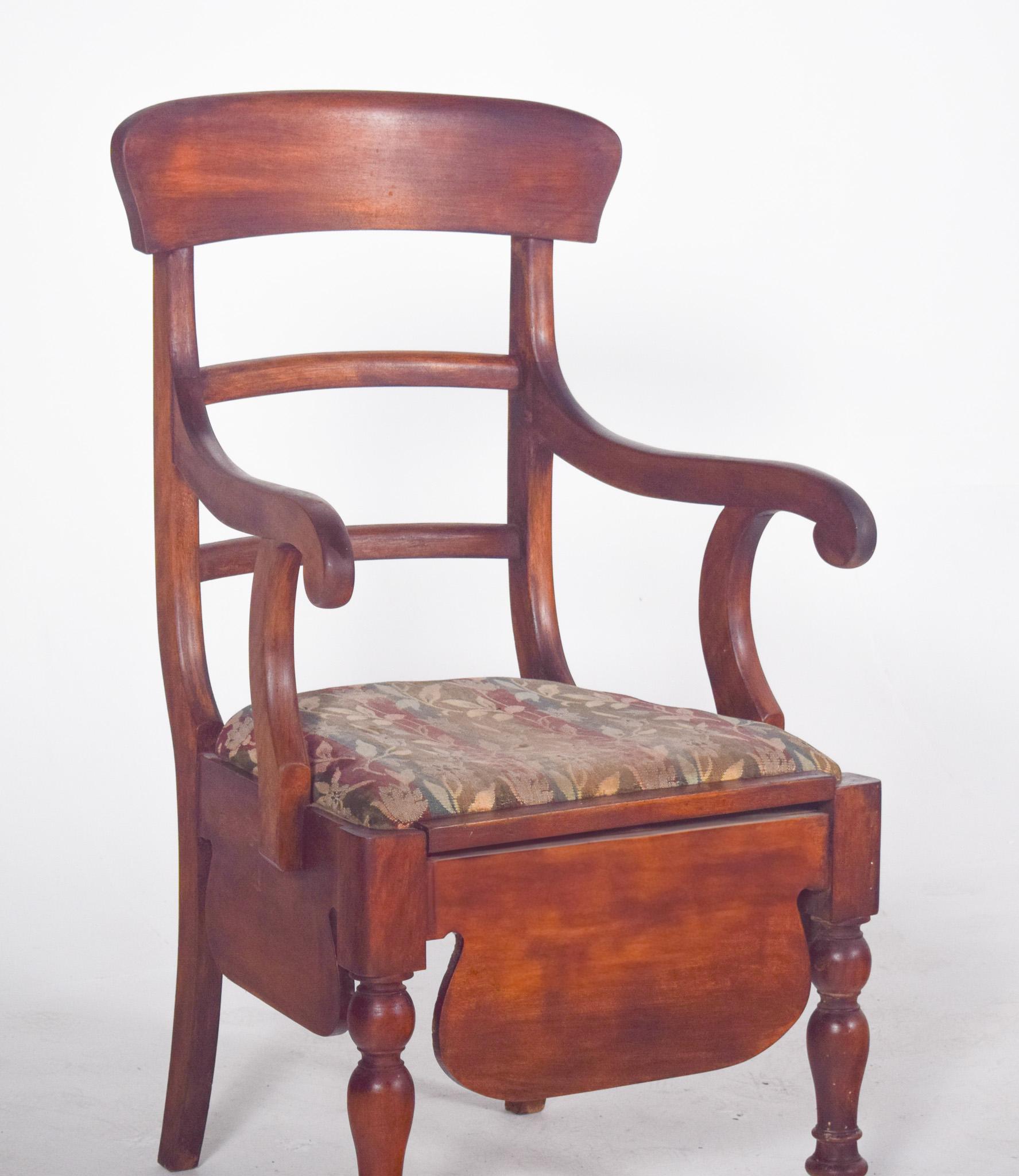 Silla del siglo XIX con tapicería de rayas Rústico en venta