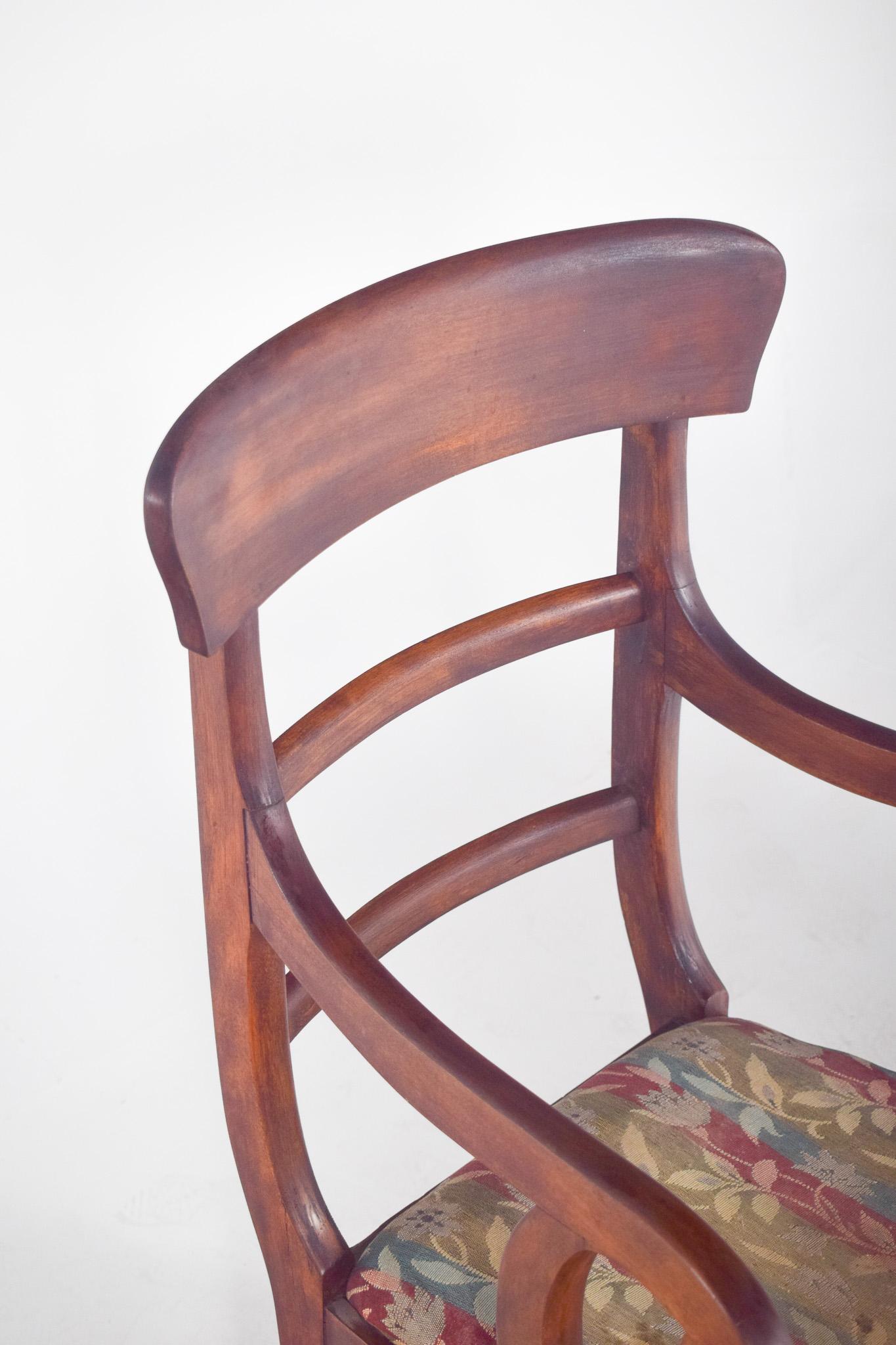 Silla del siglo XIX con tapicería de rayas en venta 2
