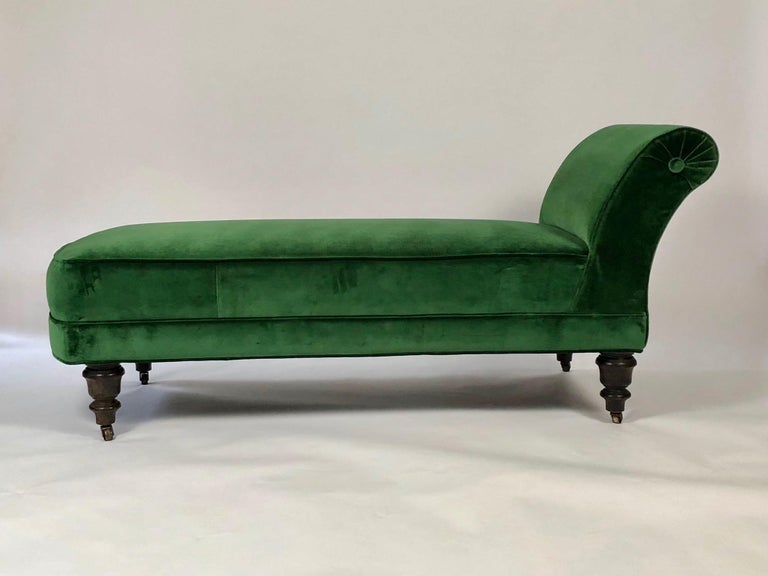 19th Century Chaise Longue in Emerald Green Velvet at 1stDibs | emerald green  velvet chaise lounge, chaise lounge emerald green, green velvet chaise  longue