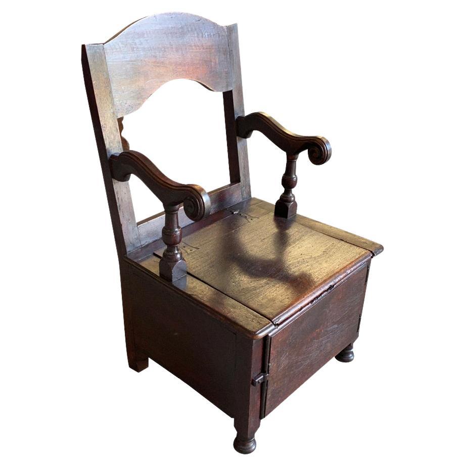 Chaise Percee du XIXe siècle, fauteuil