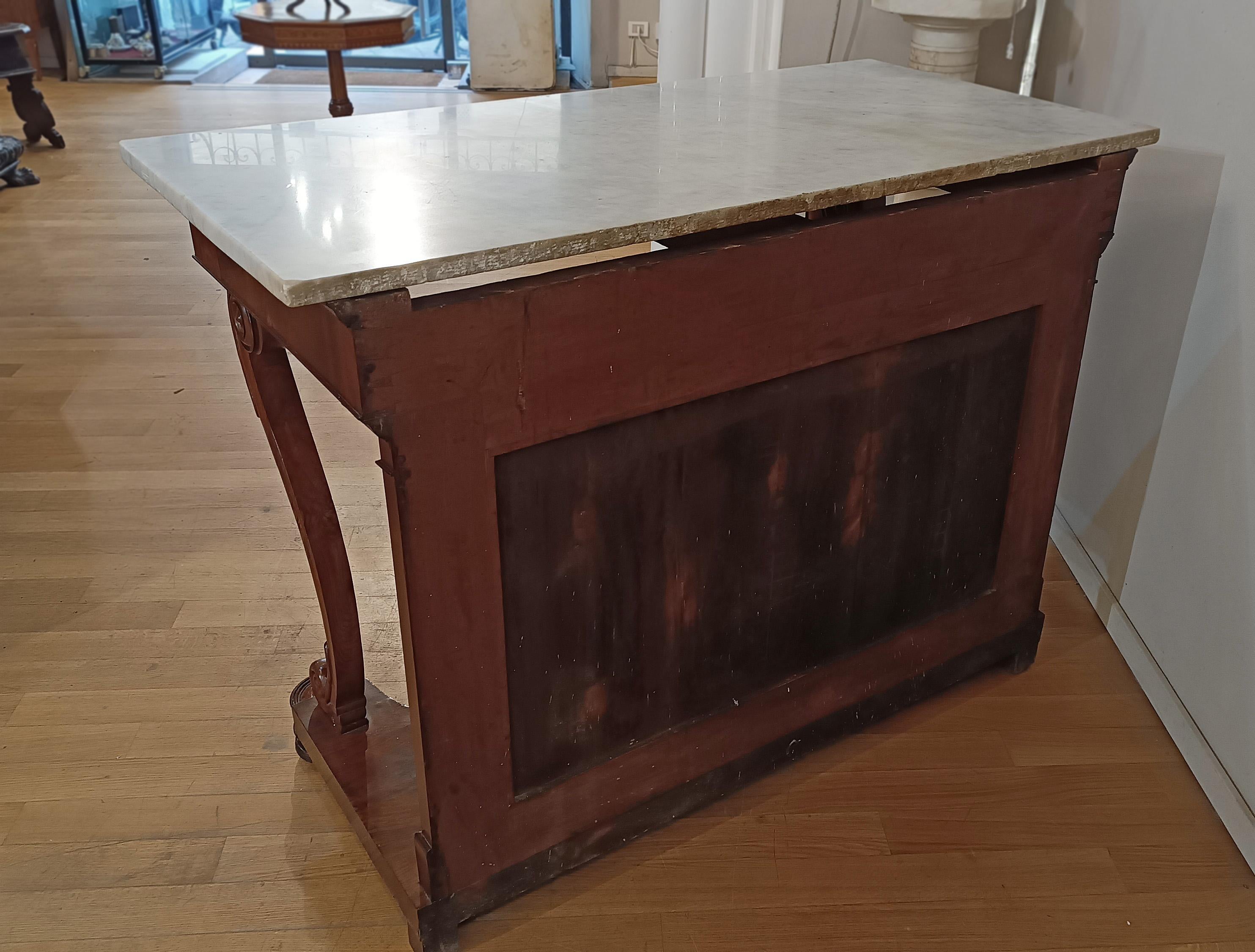 19th CENTURY CHARLES X CONSOLLE IN WALNUT AND CARRARA MARBLE For Sale 1