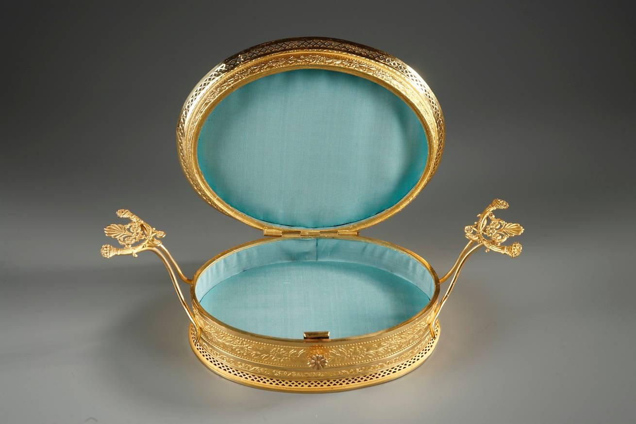 19th Century Charles X Gilt Bronze and Mother-of-Pearl Box For Sale 3