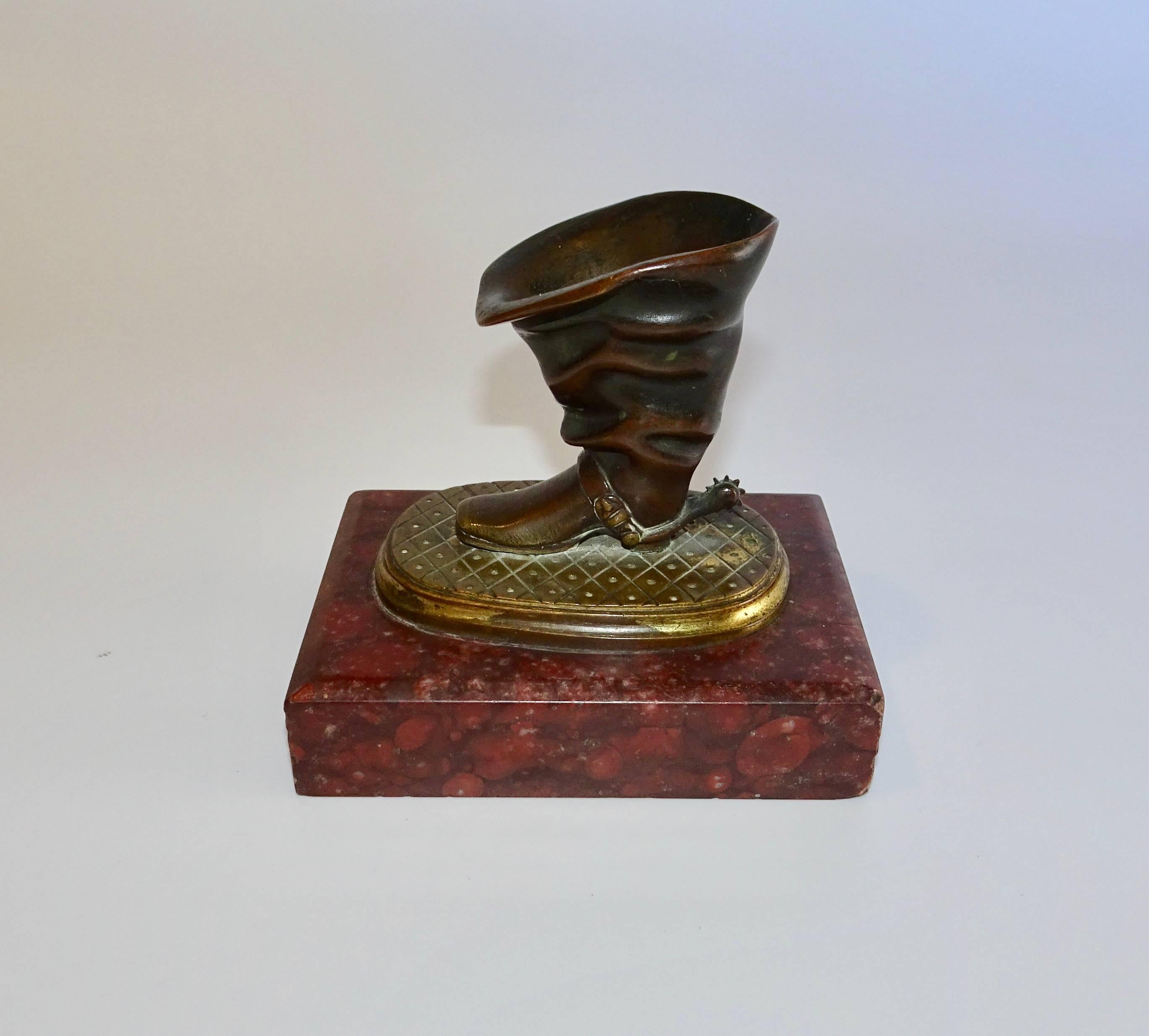 19th Century Charles X Bronze Gilt-Metal Quill Holders on Red Marble Plinths In Excellent Condition For Sale In Nashville, TN