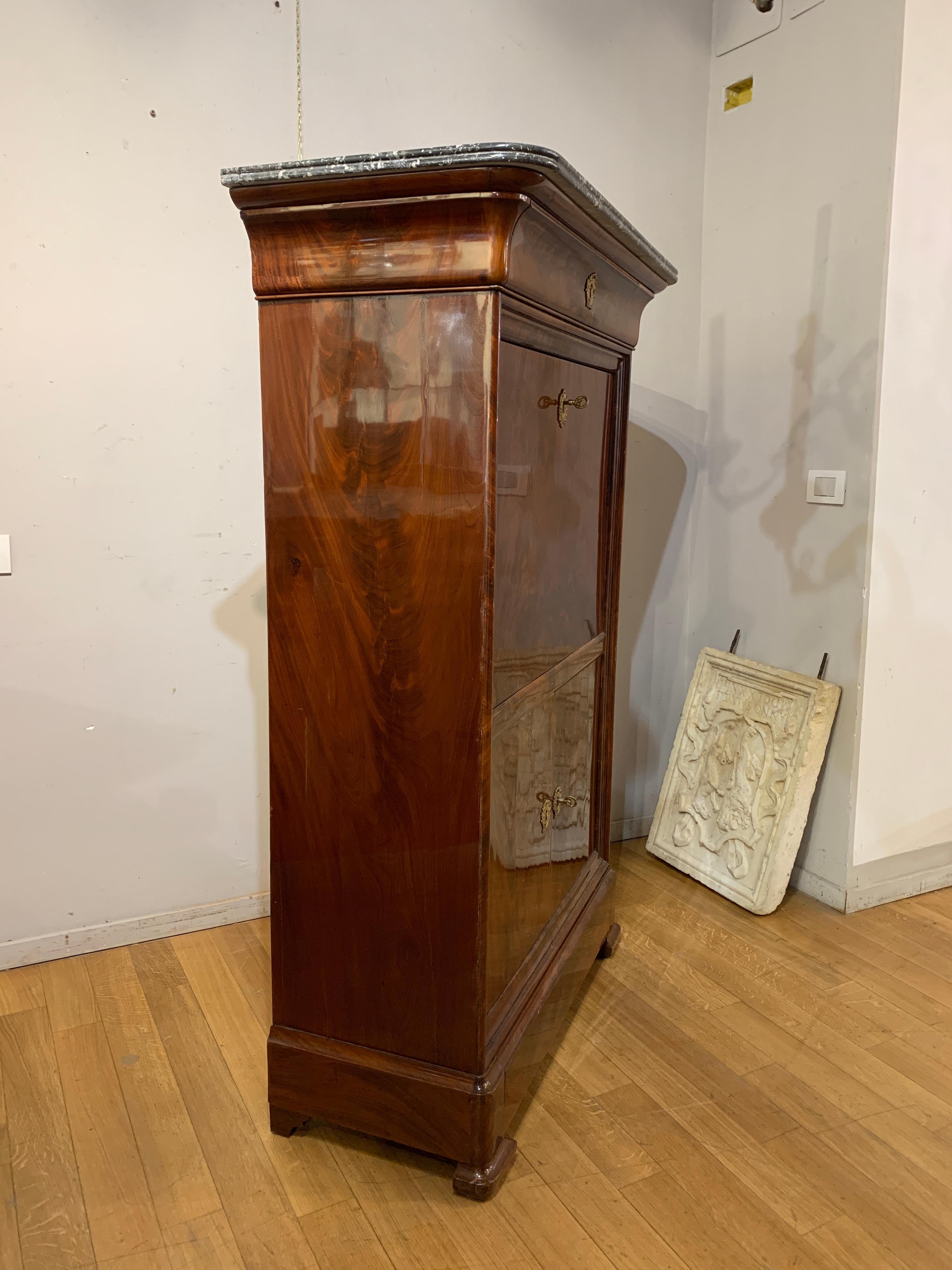 Bronze sECRÉTAIRE EN MAHOGANY CHARLES X DU 19e SIÈCLE