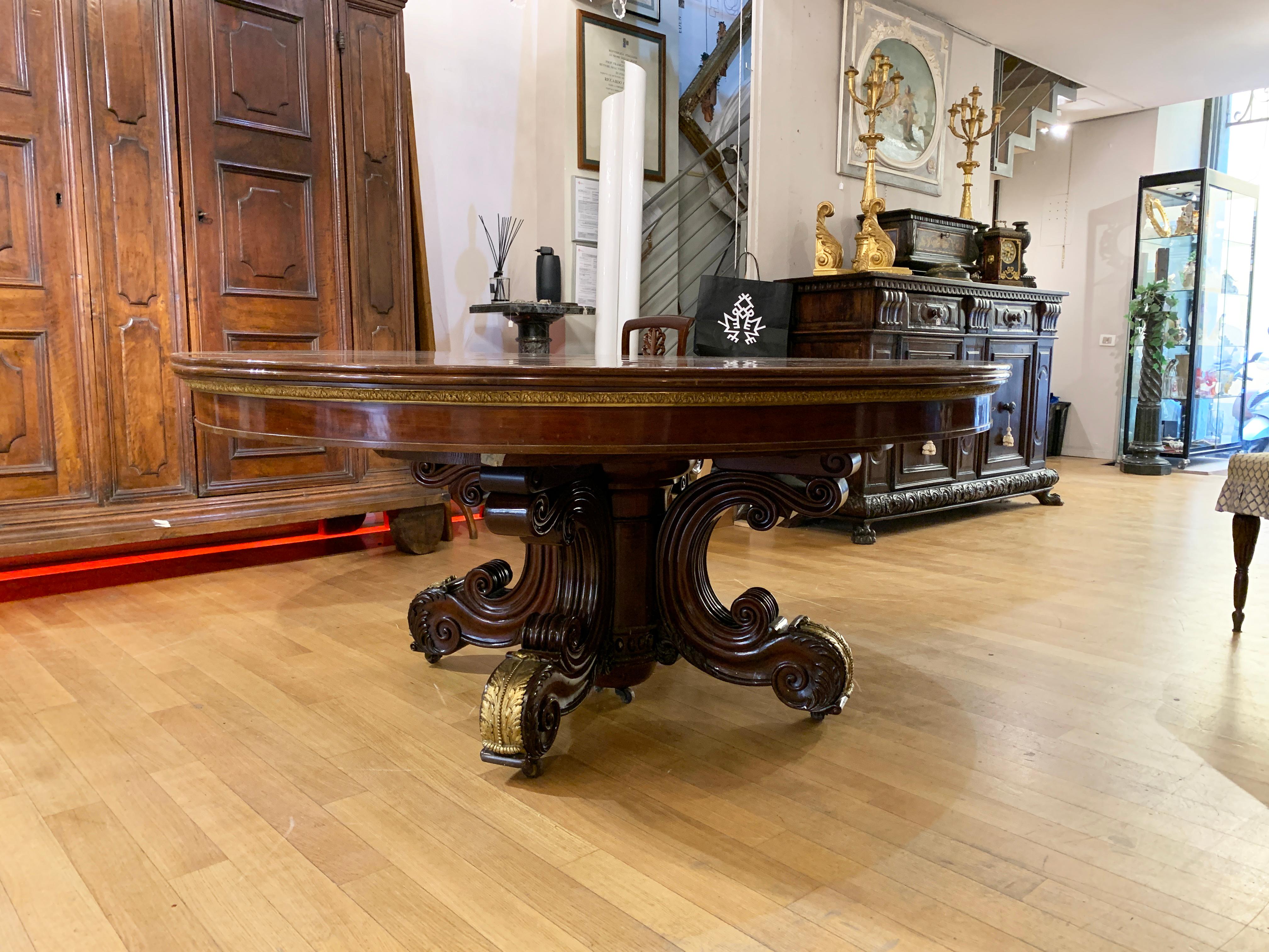 Charles X 19th CENTURY CHARLES X OVAL TABLE IN SOLID MAHOGANY  For Sale