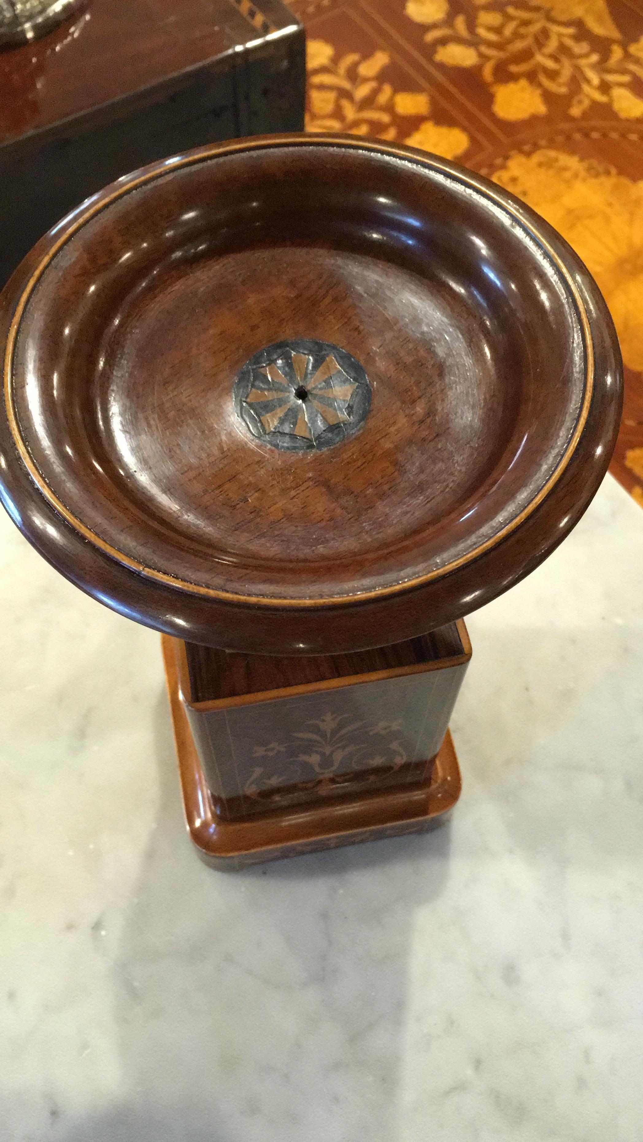 Incrusté Horloge de table Charles X en bois de rose du 19ème siècle par Japy Frres
