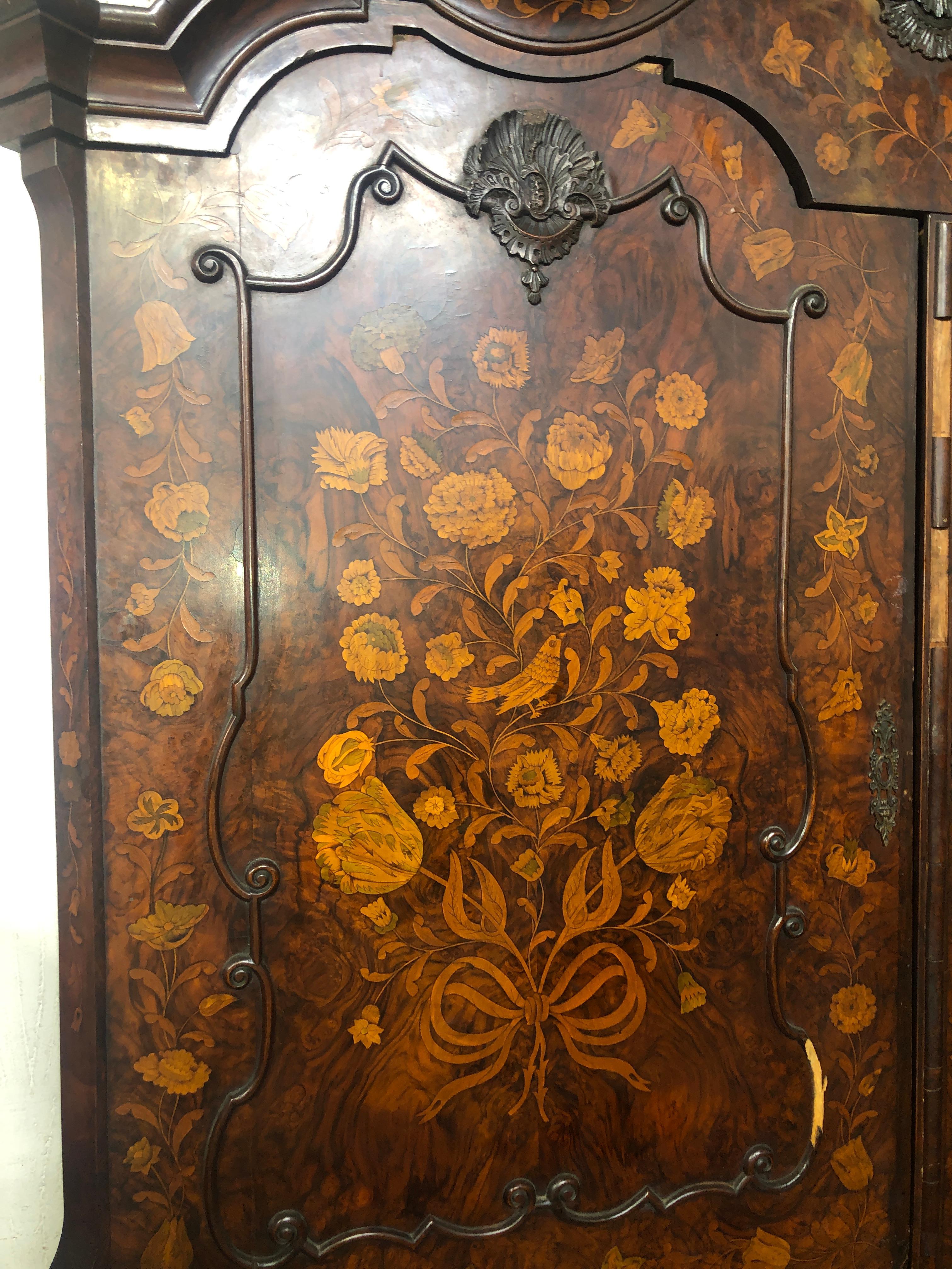 19th Century Charles X Walnut Inlay Wardrobes Armoires Cabinet, 1830 In Fair Condition In Roma, RM