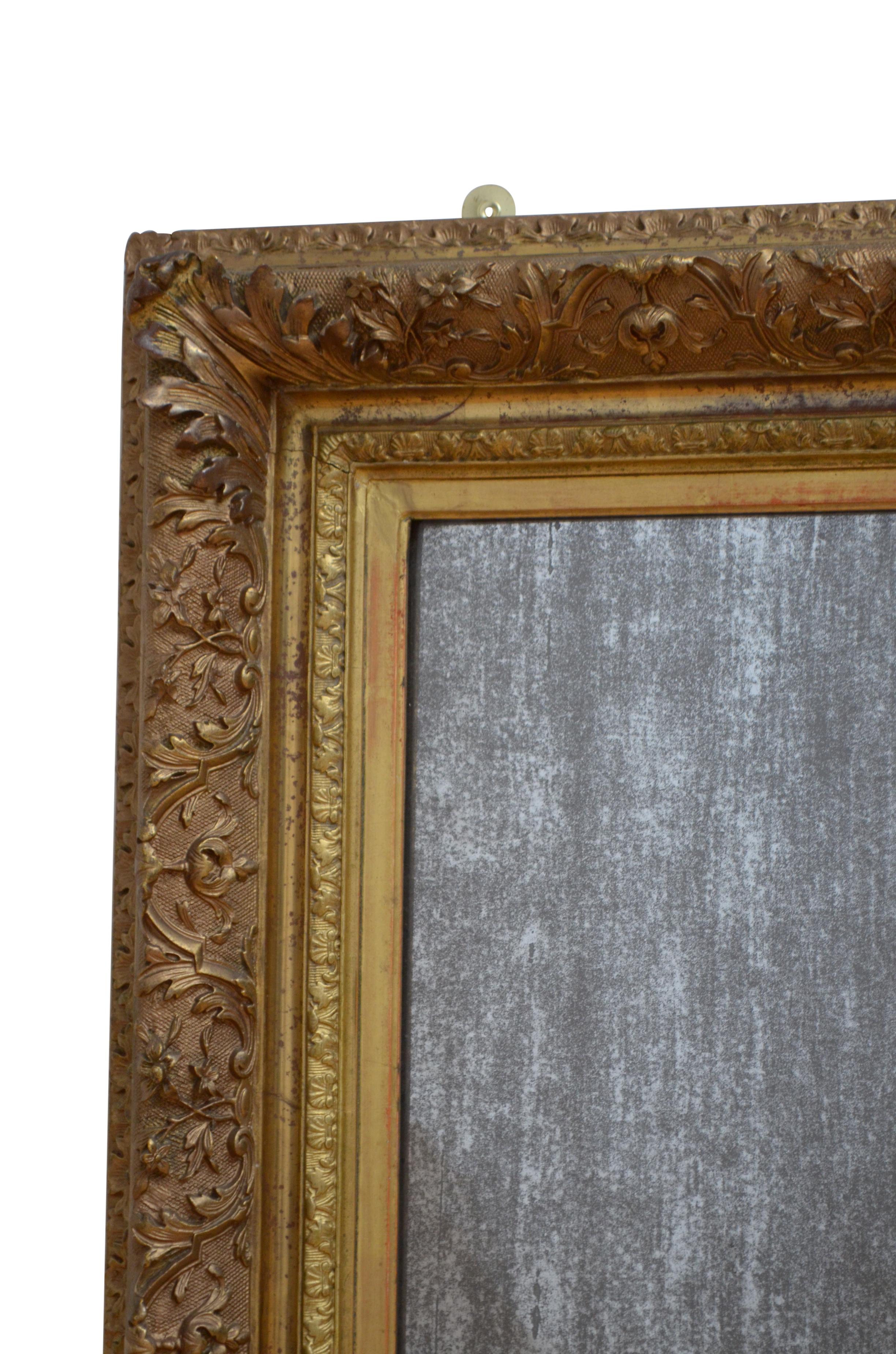 Espejo de pared de madera dorada del siglo XIX Chateau Espejo dorado H79cm en venta 2