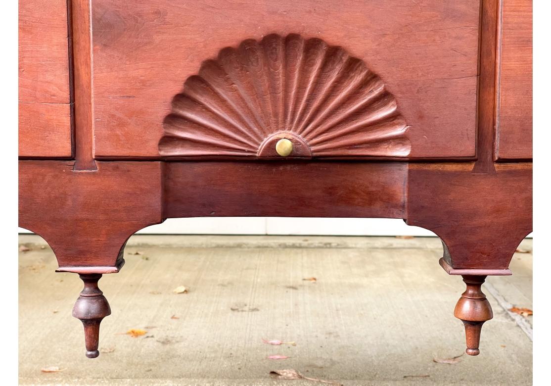 Highboy piatto in stile Queen Anne in ciliegio del XIX secolo in vendita 7