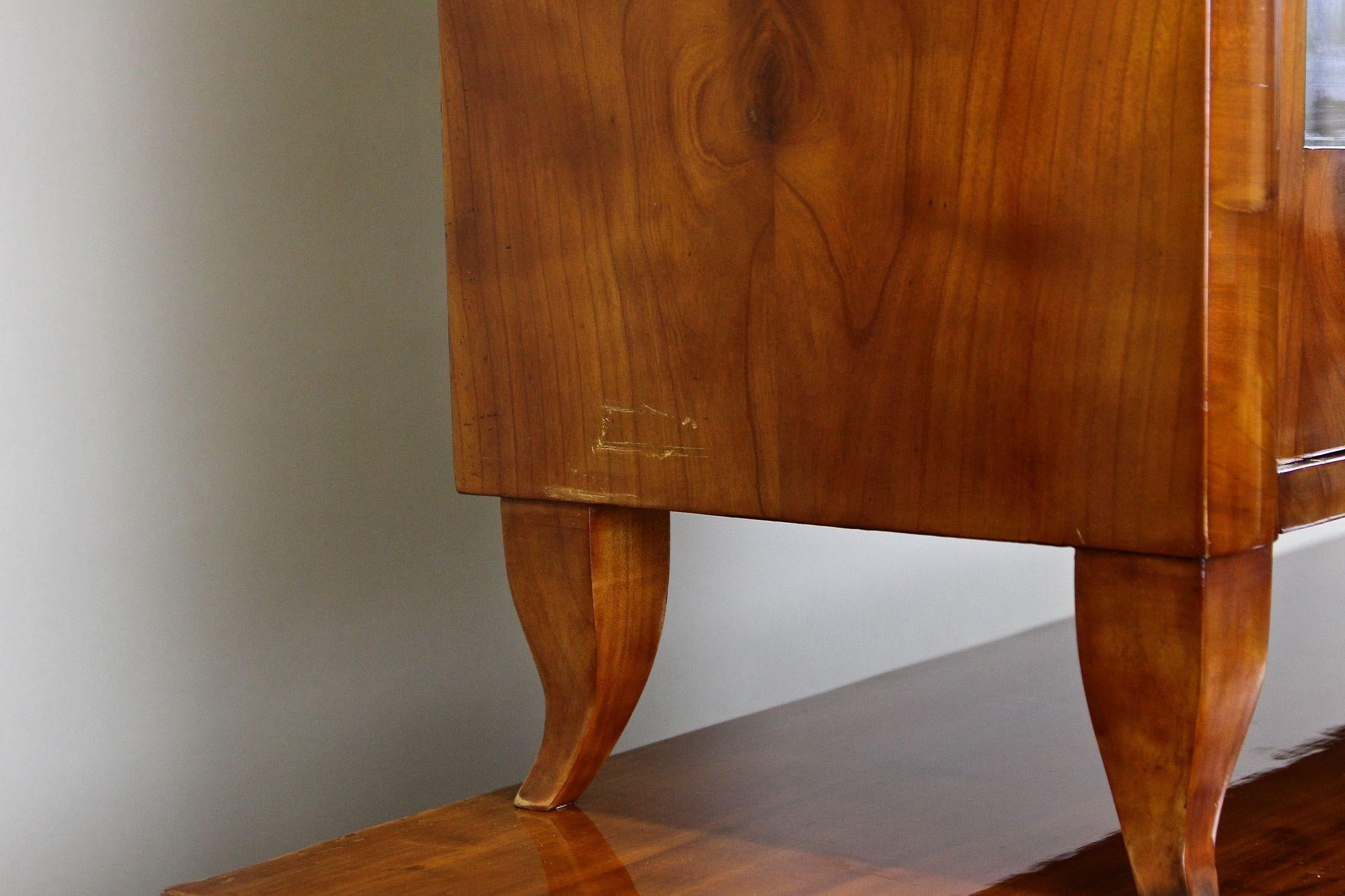 Commode Biedermeier en merisier du XIXe siècle, Autriche vers 1830 en vente 14