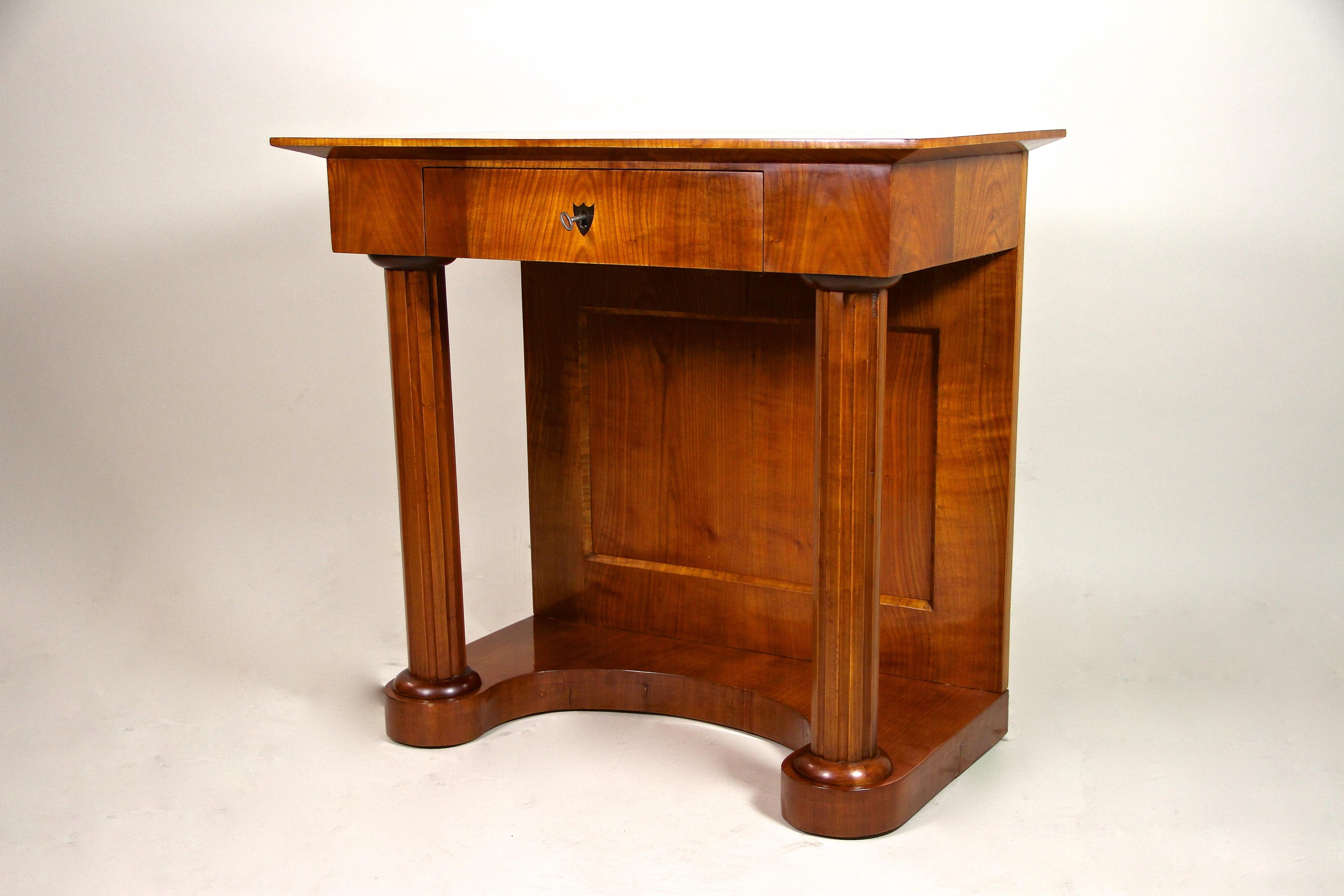 19th Century Cherrywood Console Table Biedermeier Period, Austria, circa 1860 For Sale 7