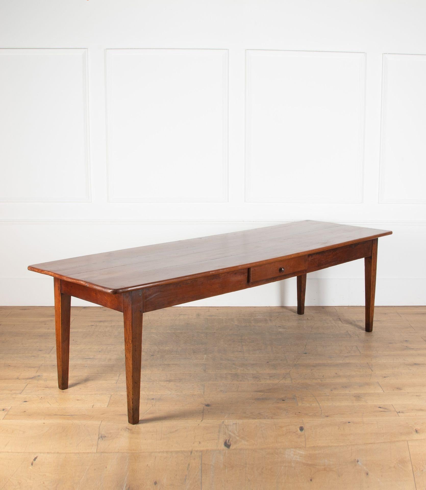 Cerise Table de ferme en cerisier du XIXe siècle en vente