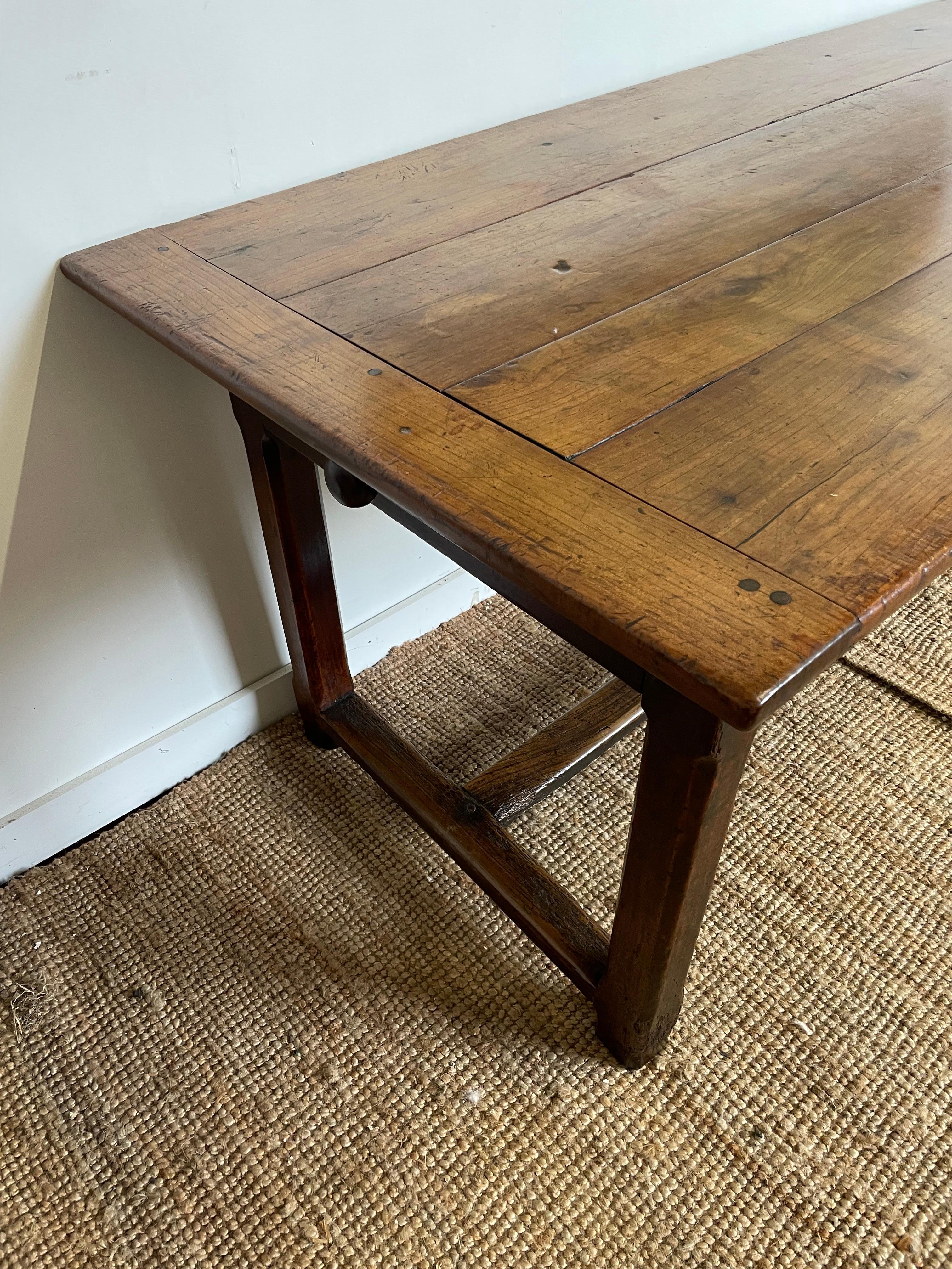 19th century Cherrywood French farmhouse table 2.5 meters For Sale 5