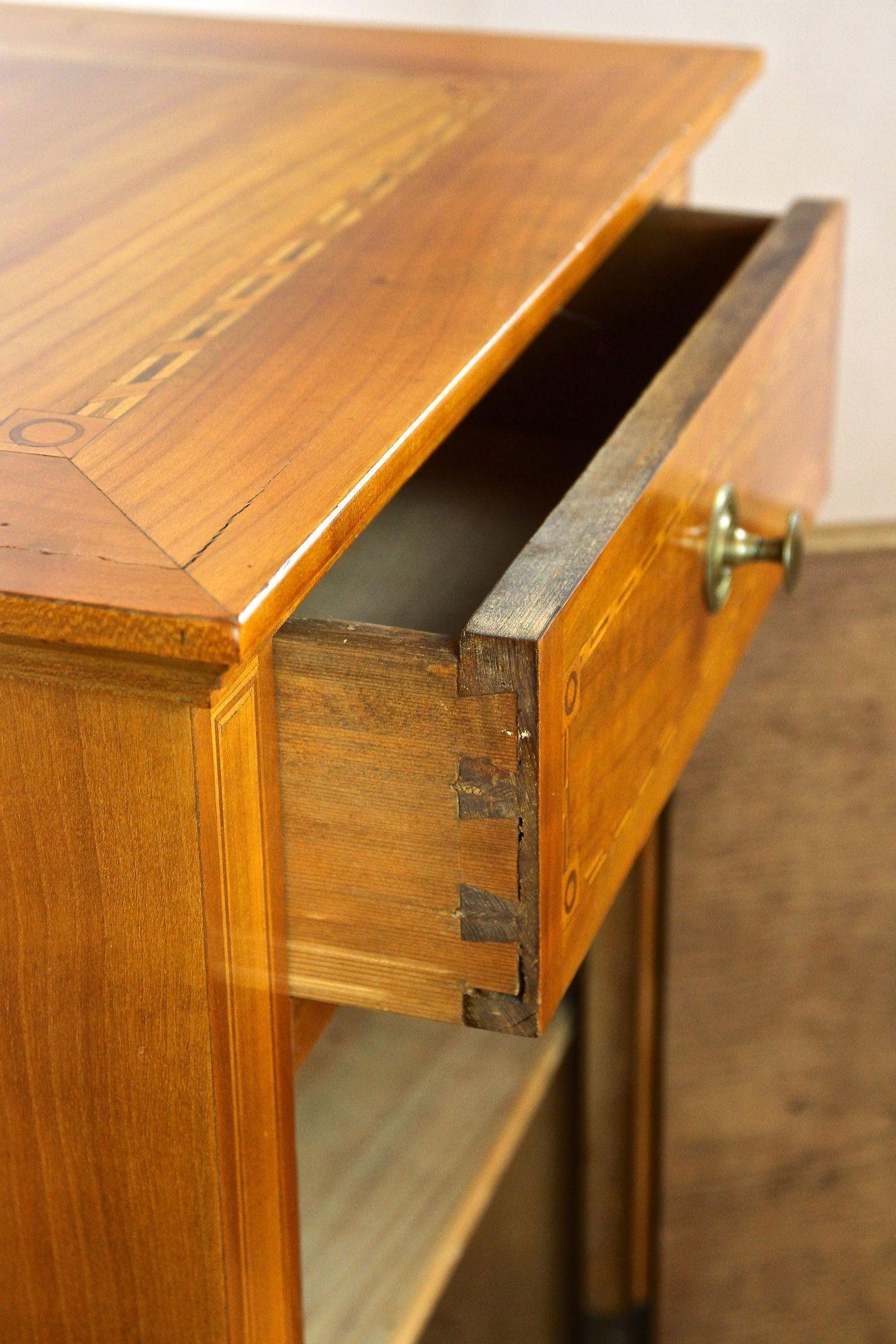 XIXe siècle Meuble de rangement/table d'appoint/ Trumeau en merisier du 19ème siècle, Autriche, vers 1800 en vente