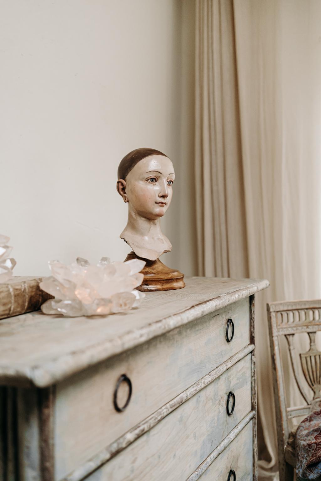 19th Century Chest of Drawers For Sale 9