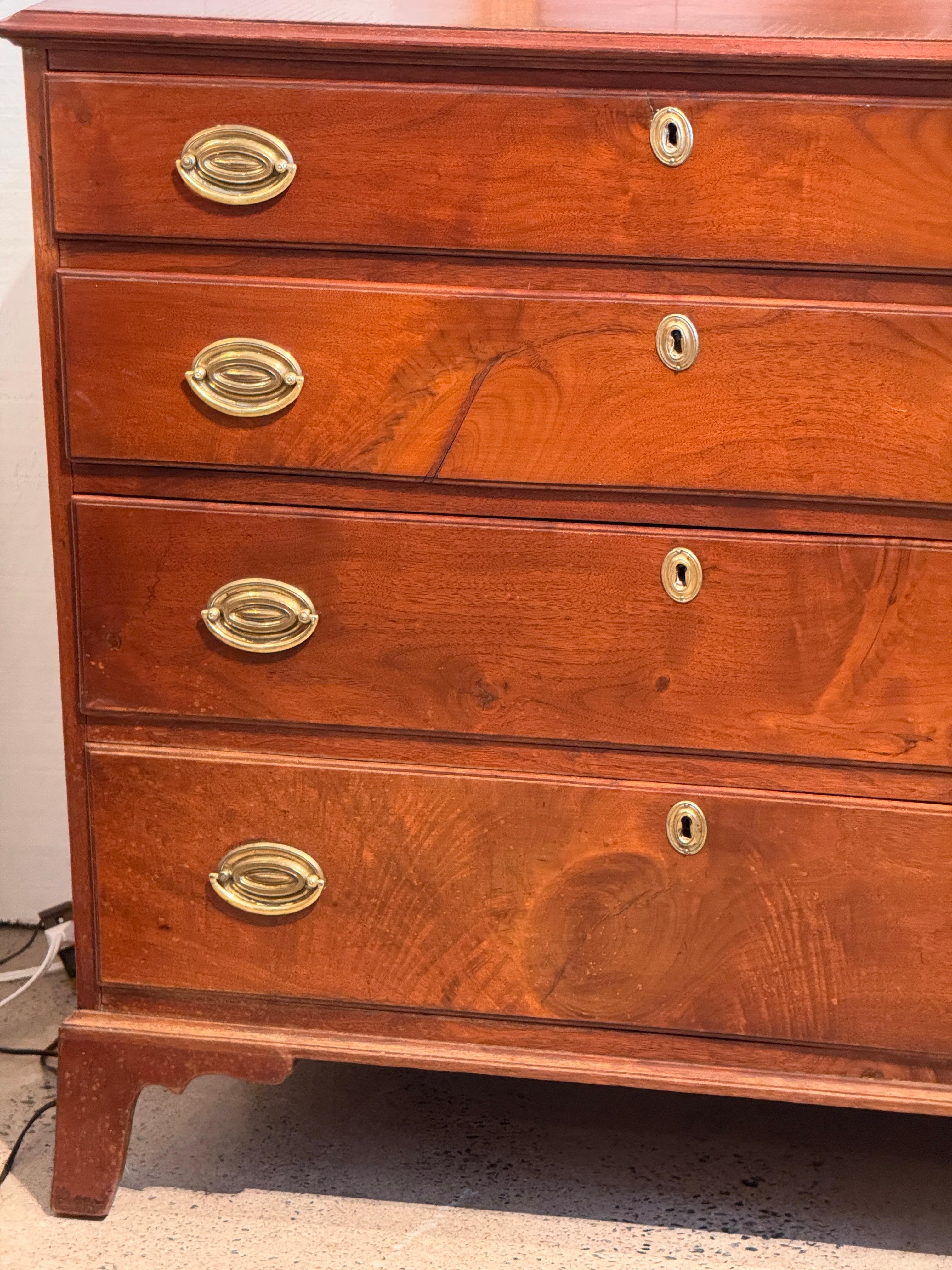 Cómoda del siglo XIX en Bueno estado para la venta en Charlottesville, VA