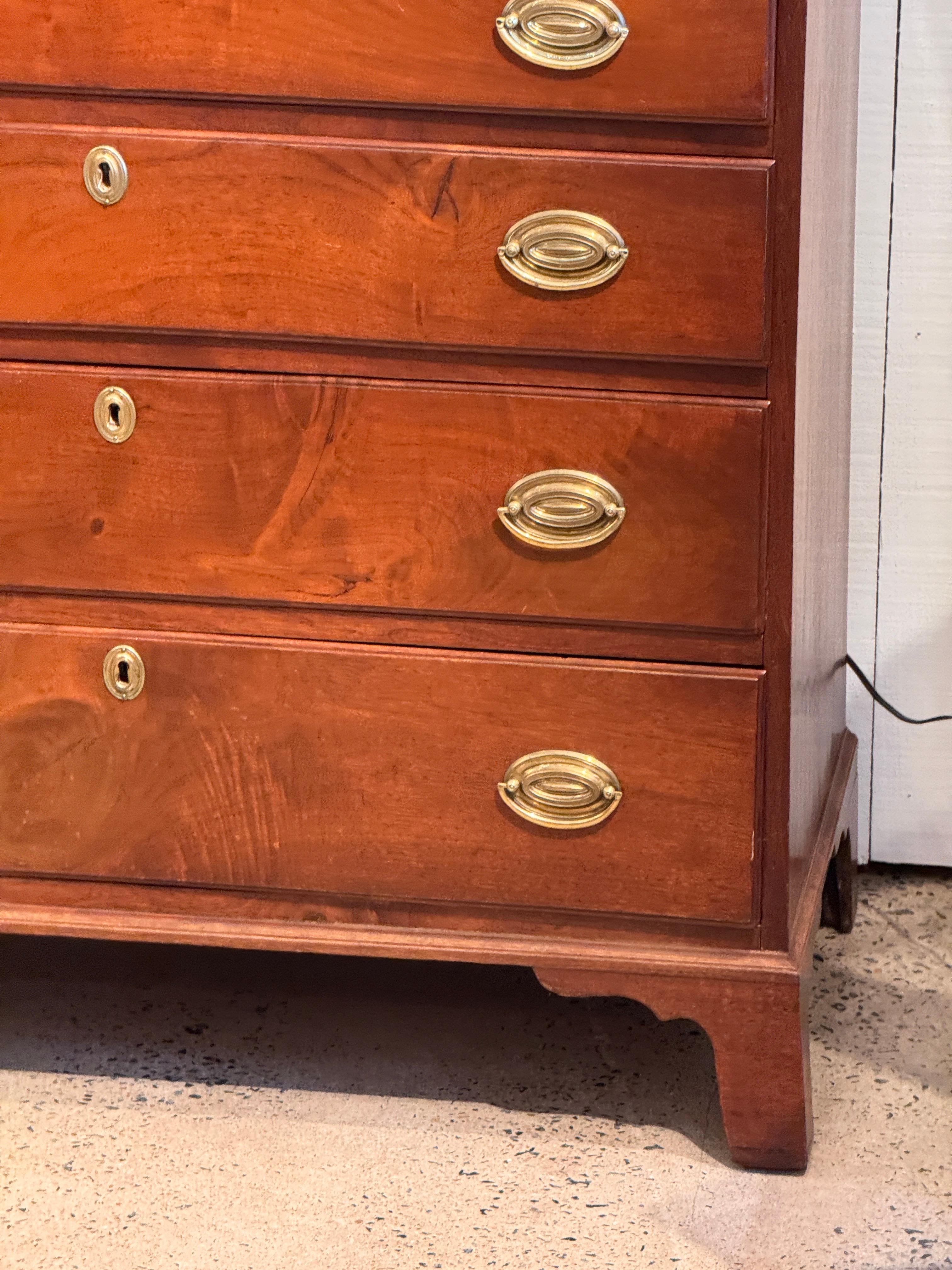 Cómoda del siglo XIX Madera en venta