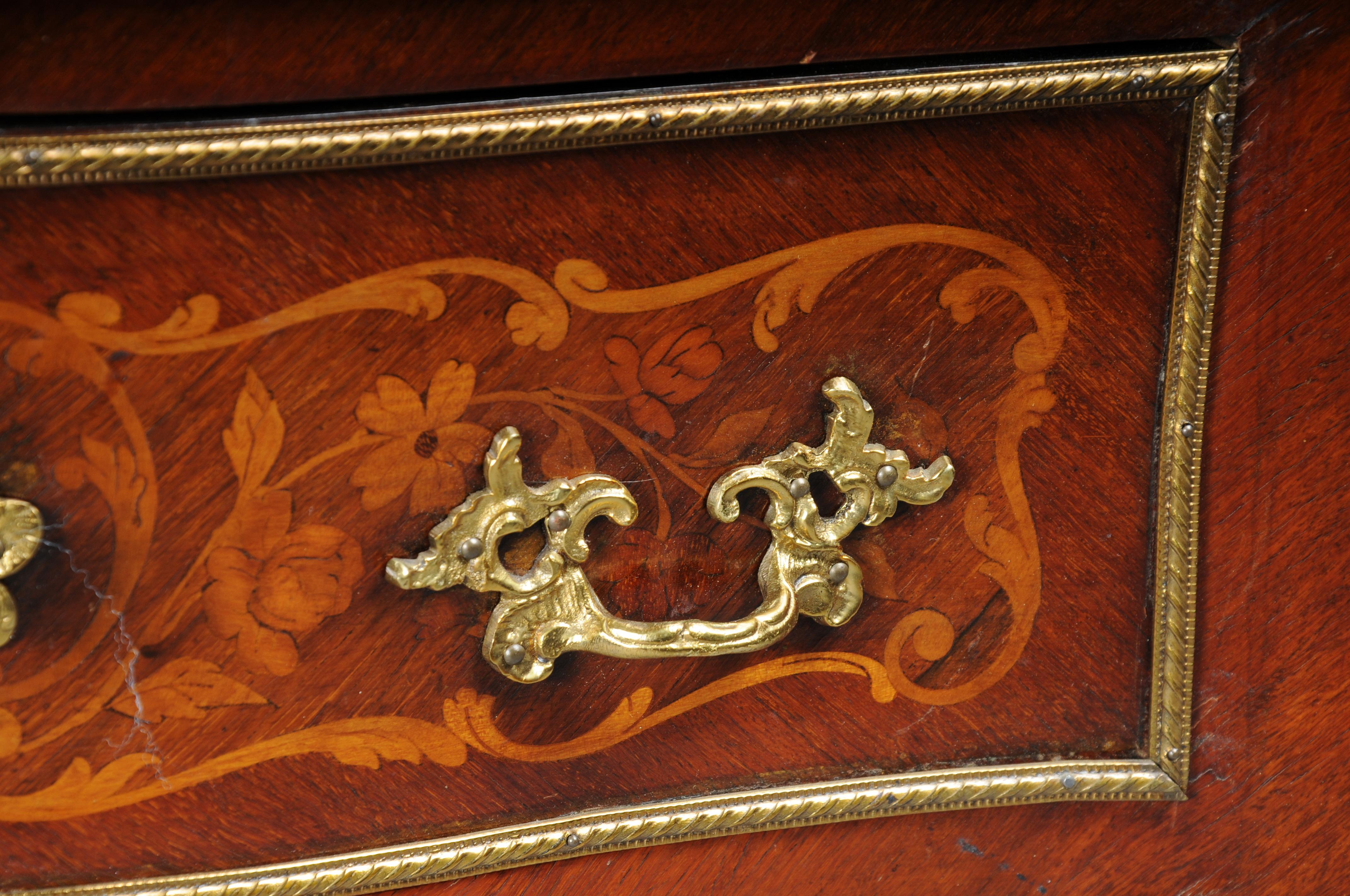 19th Century chest of drawers Louis XV, Paris For Sale 6