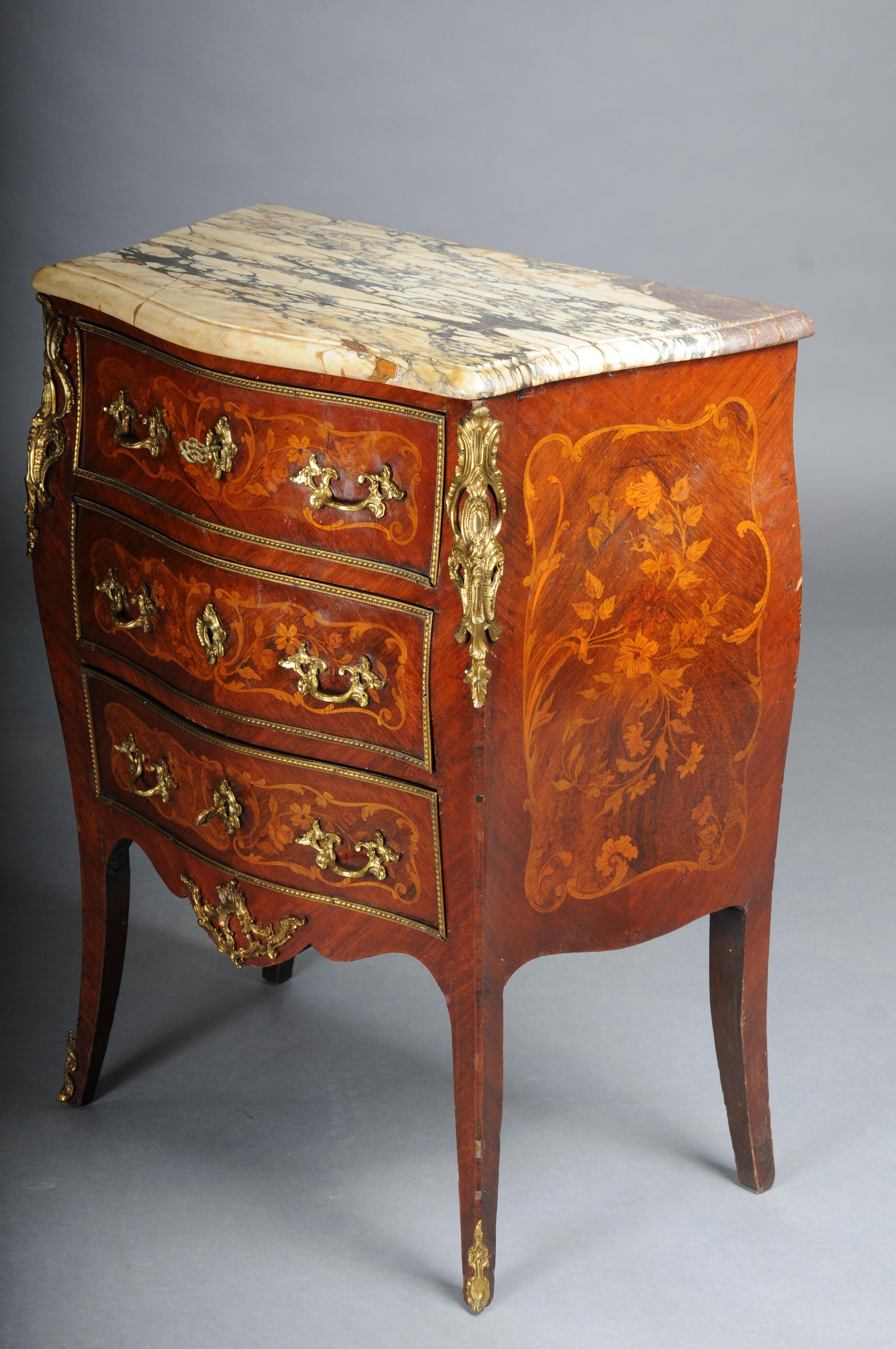 19th Century chest of drawers Louis XV, Paris For Sale 7