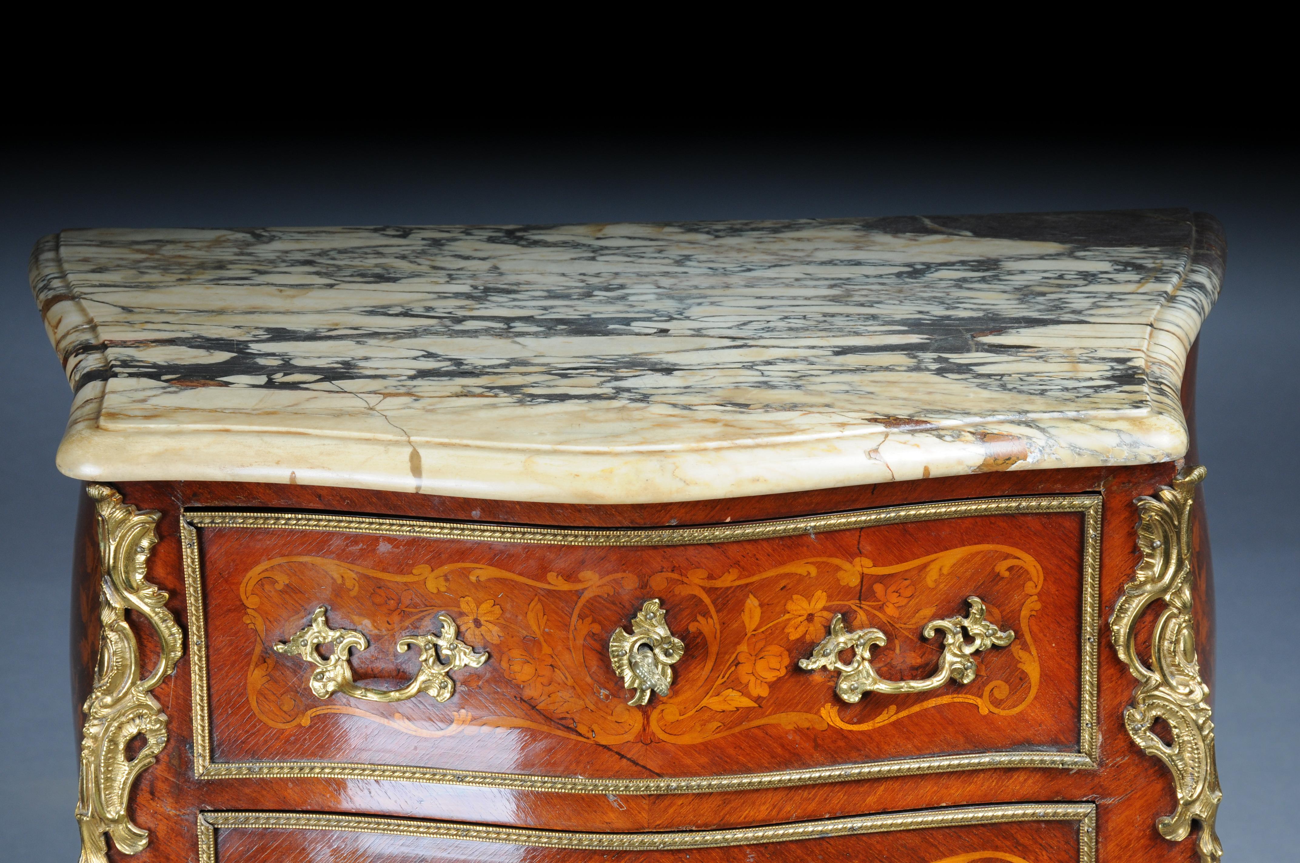 19th Century chest of drawers Louis XV, Paris For Sale 3