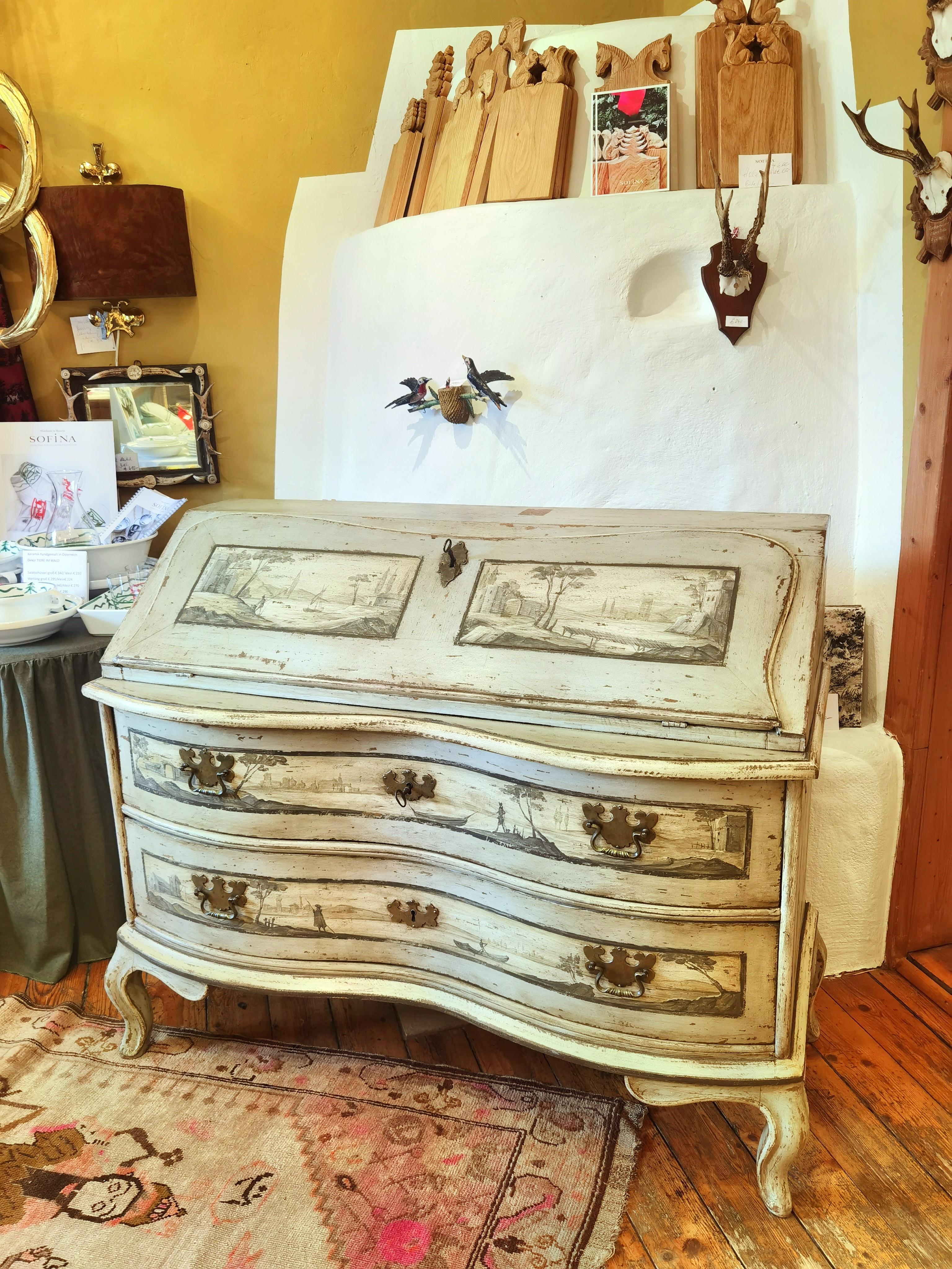 19th Century Country Style Chest of Drawers Painted  For Sale 9