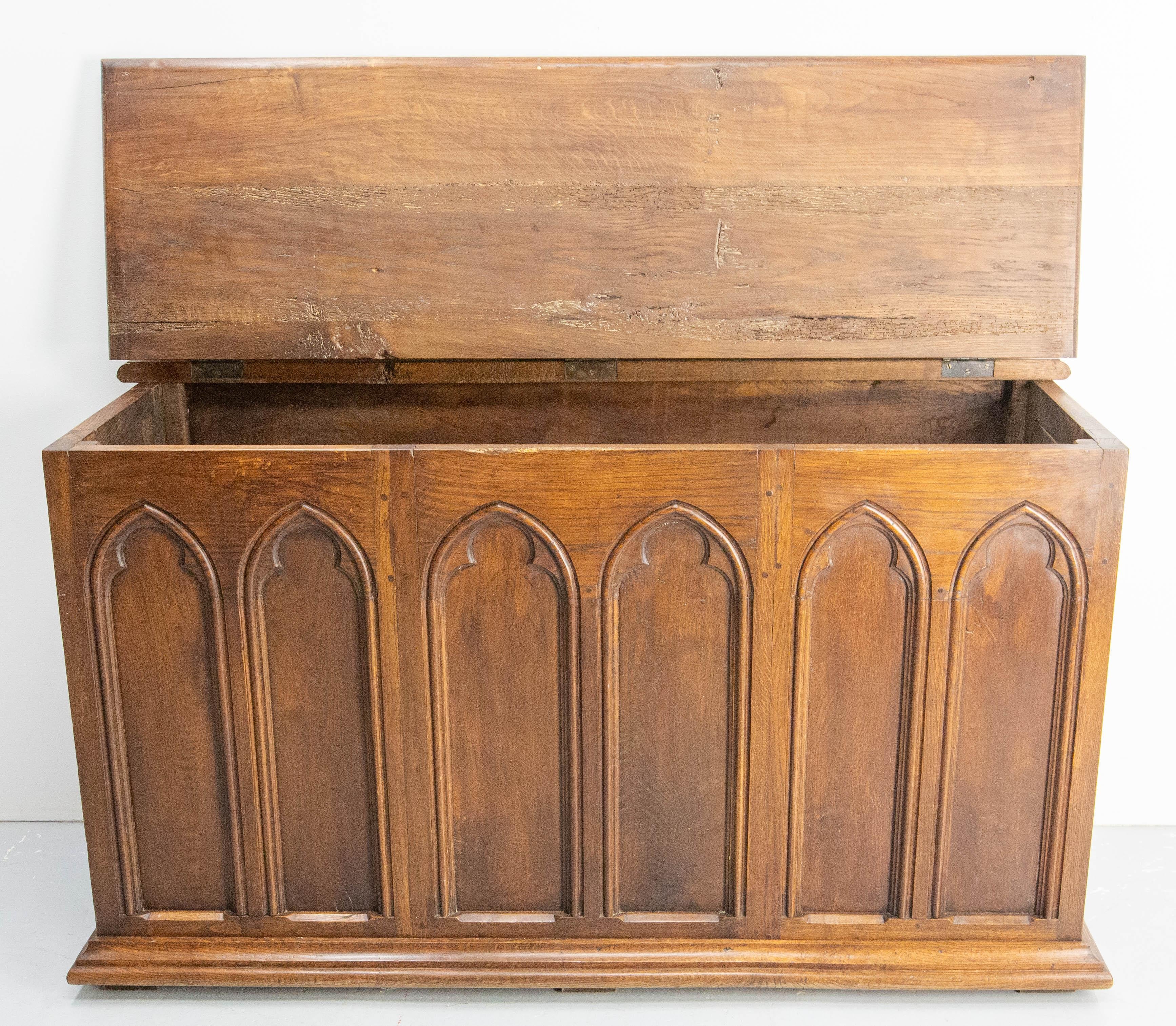 19th Century Chest or Coffer Carved Oak, French Gothic Revival Style For Sale 7