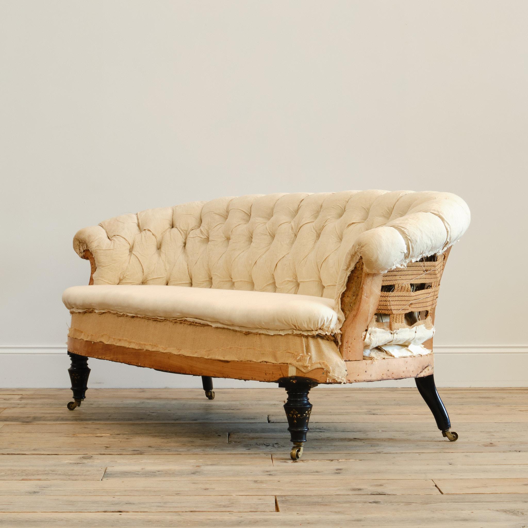 Hêtre Canapé Chesterfield attribué à Hampton and Sons du 19ème siècle en vente