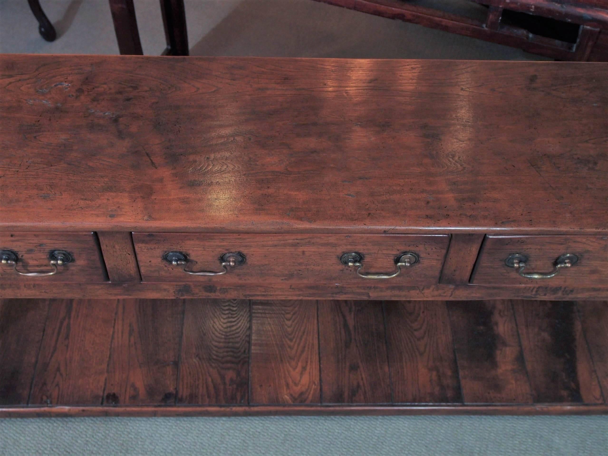 19th Century Chestnut Dresser Base with Pot Board In Excellent Condition In New Orleans, LA