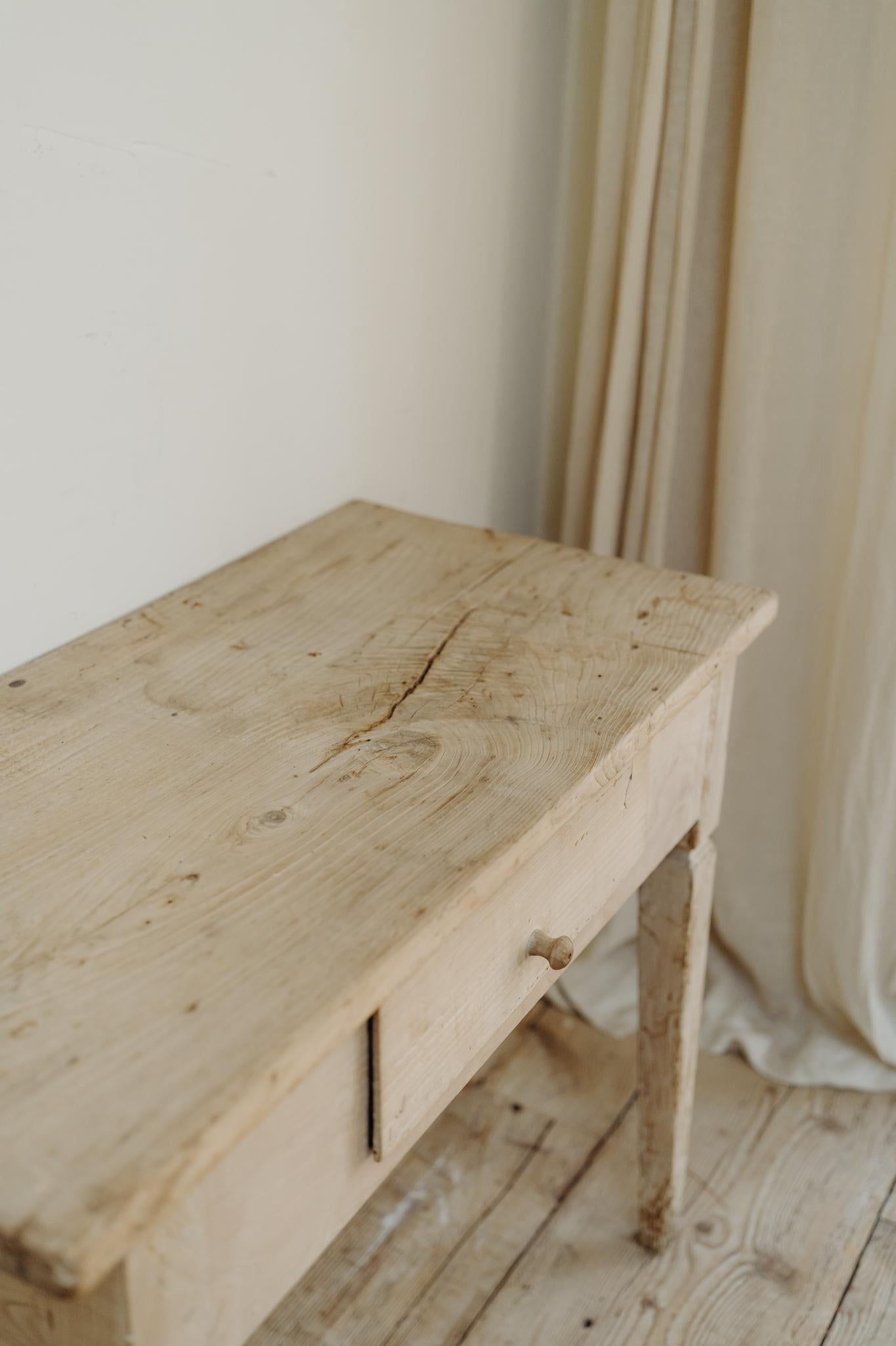 Table espagnole en châtaignier/érable du 19e siècle en vente 4