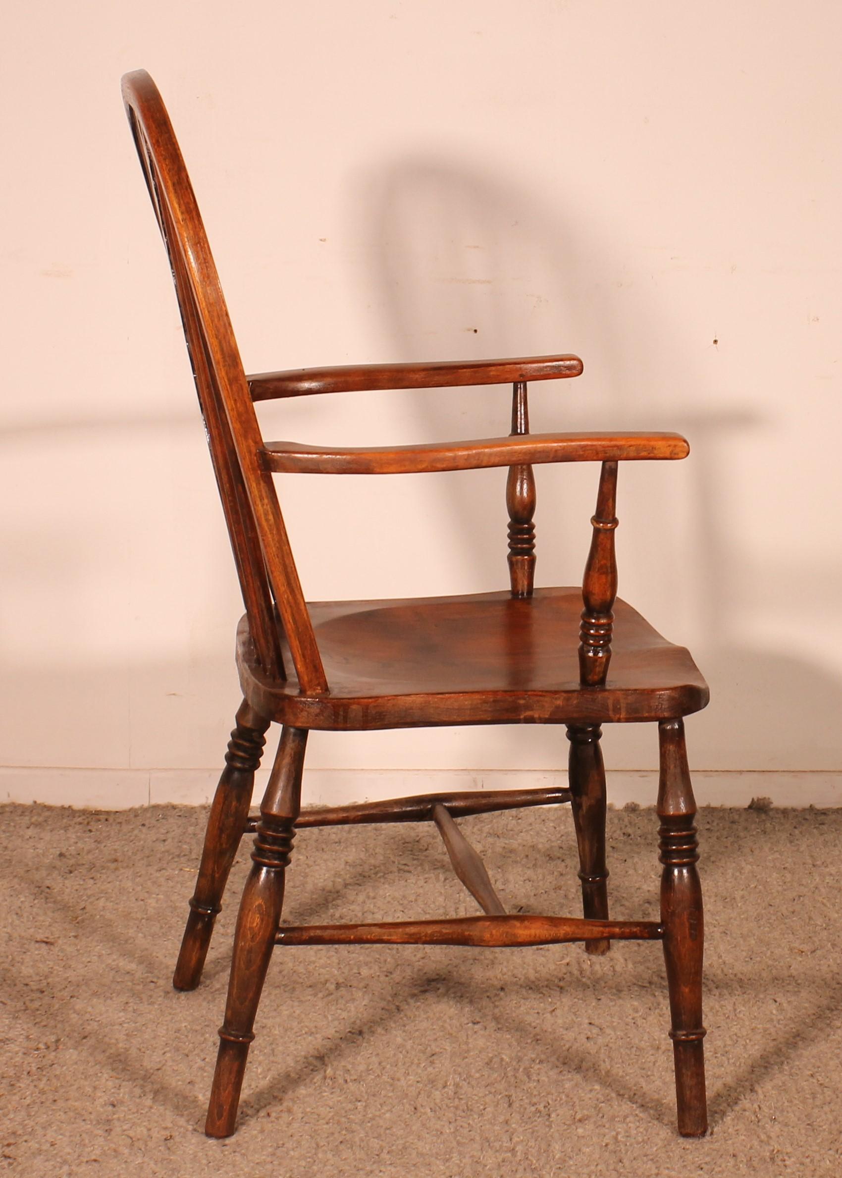 Fauteuil Windsor en châtaignier du XIXe siècle Bon état - En vente à Brussels, Brussels