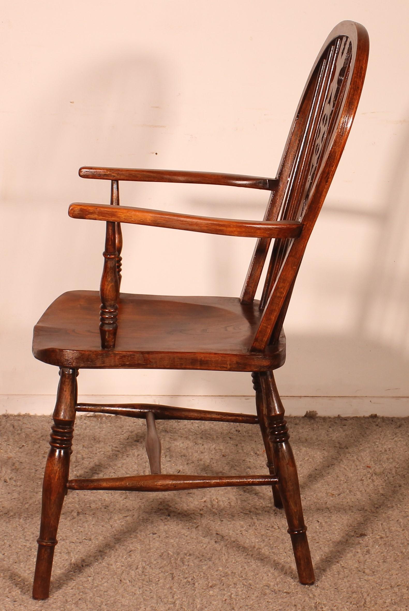 Fauteuil Windsor en châtaignier du XIXe siècle en vente 1
