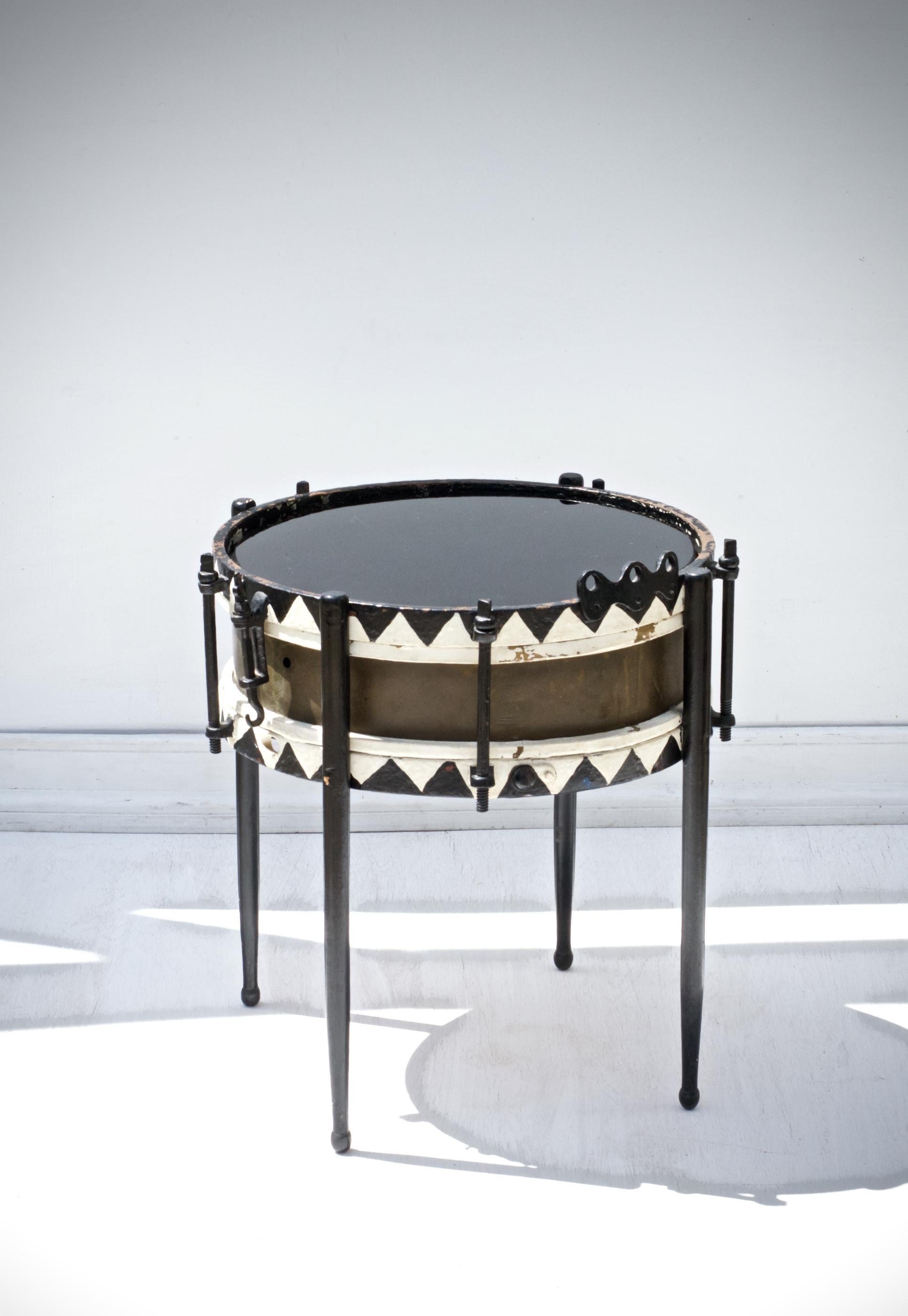 Austrian 19th Century Chic and Petite Drum Cocktail Table For Sale