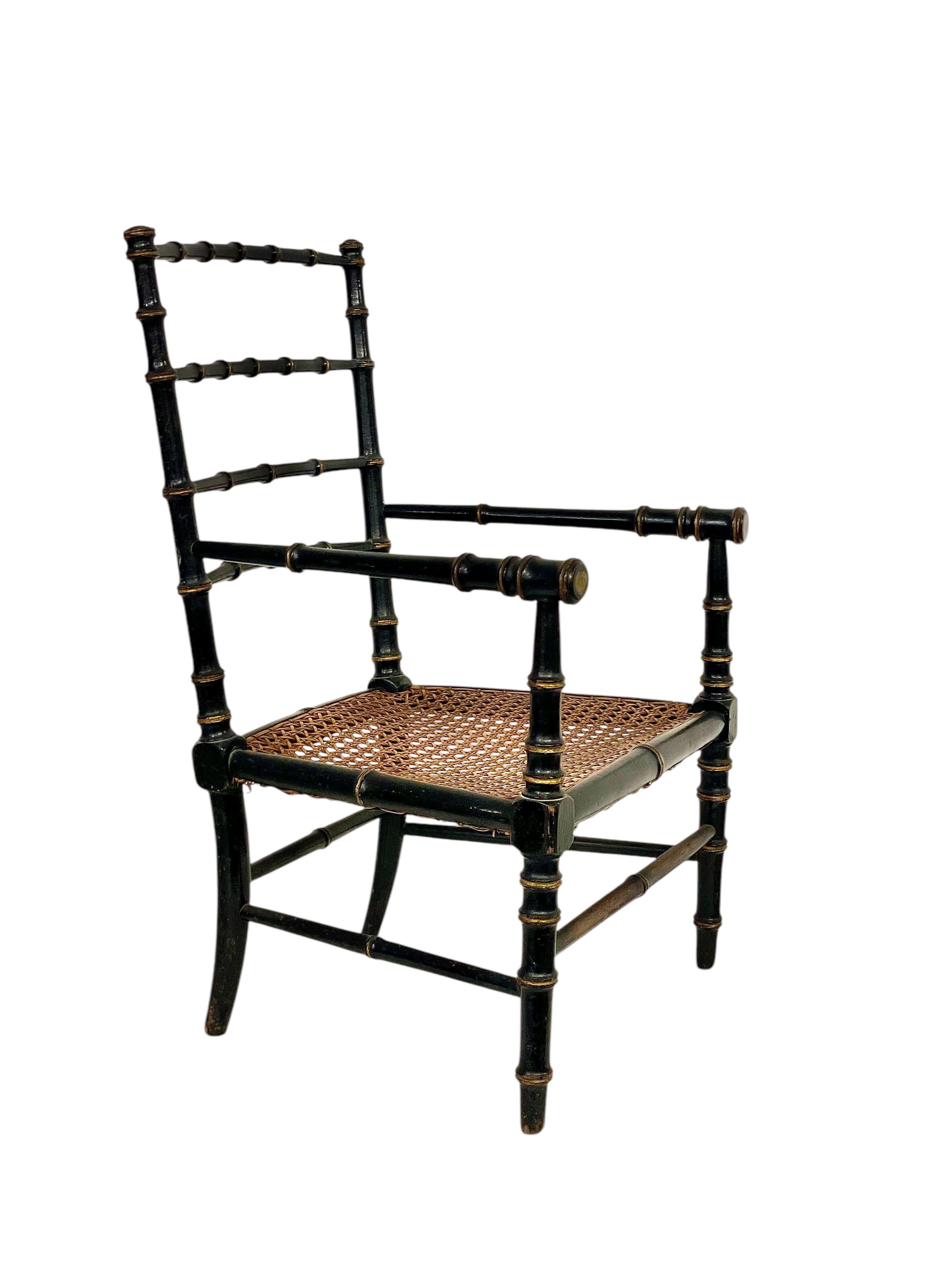 19th Century Faux Bamboo and Caned Children’s Chair In Good Condition For Sale In LA CIOTAT, FR
