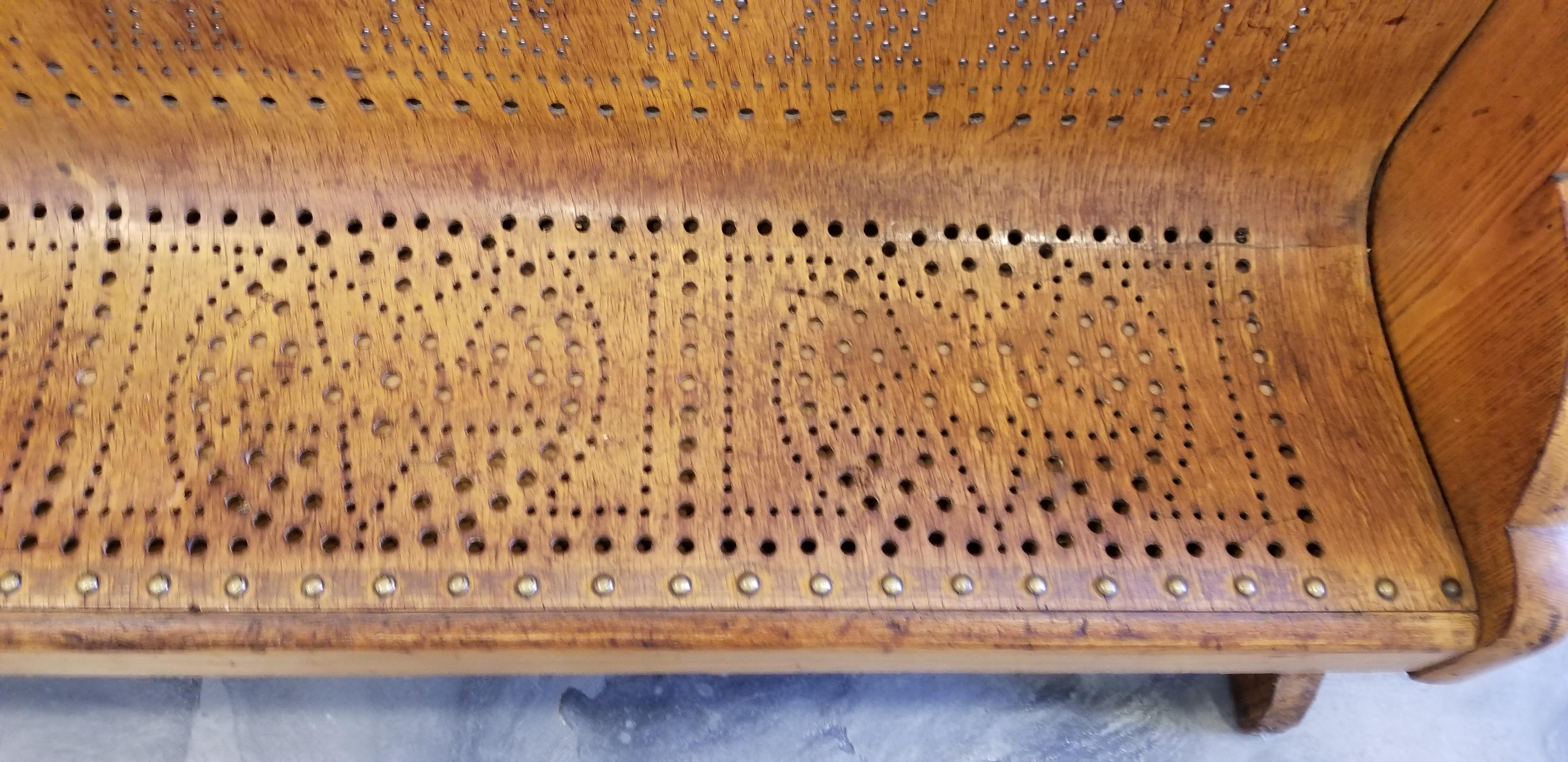 Banc ou pupitre d'église pour enfants du 19ème siècle en vente 3
