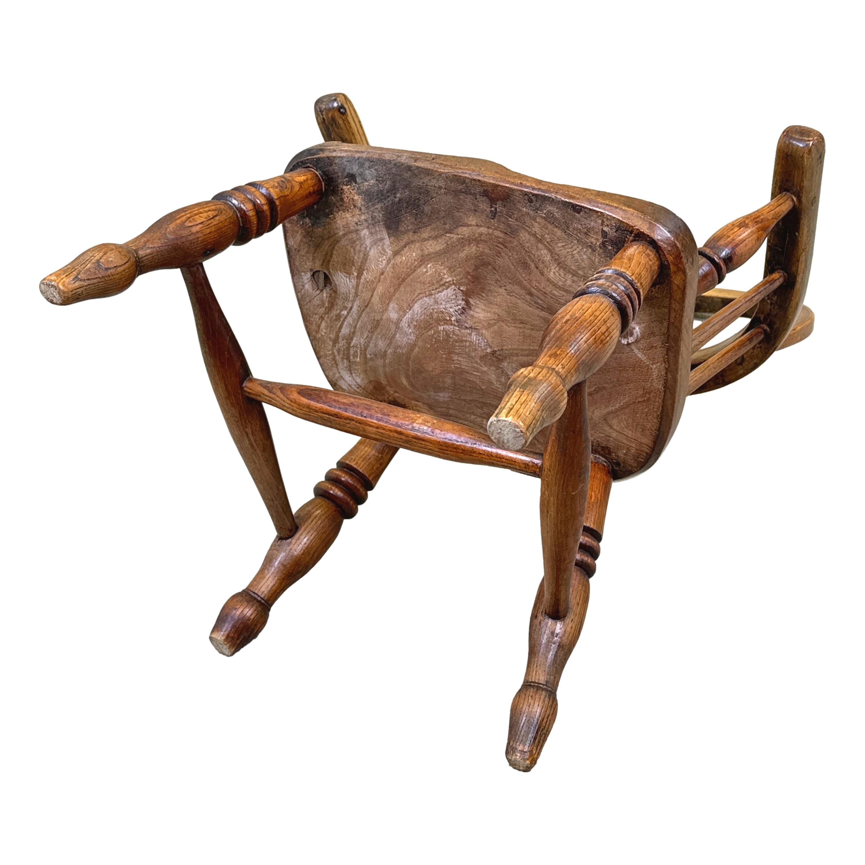 Kinder- Windsor-Sessel des 19. Jahrhunderts im Angebot 4