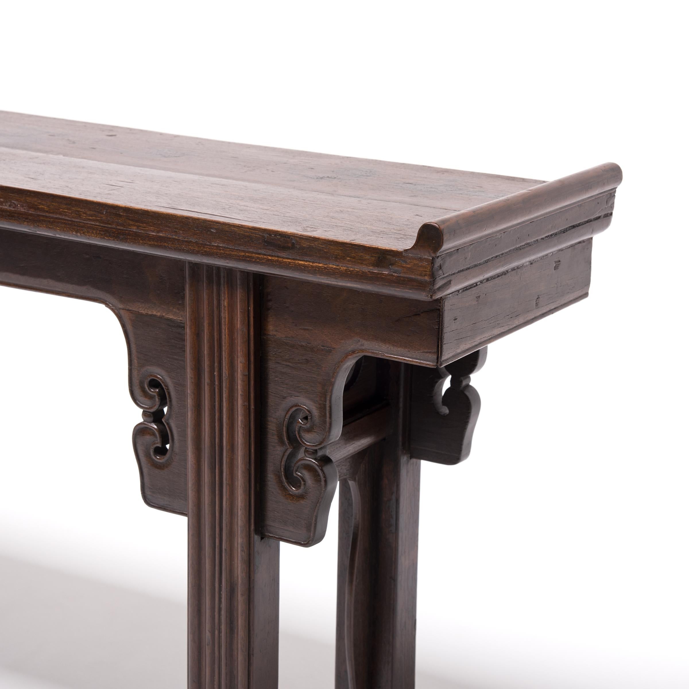 Chinese Altar Table with Everted Ends, c. 1850 In Good Condition For Sale In Chicago, IL