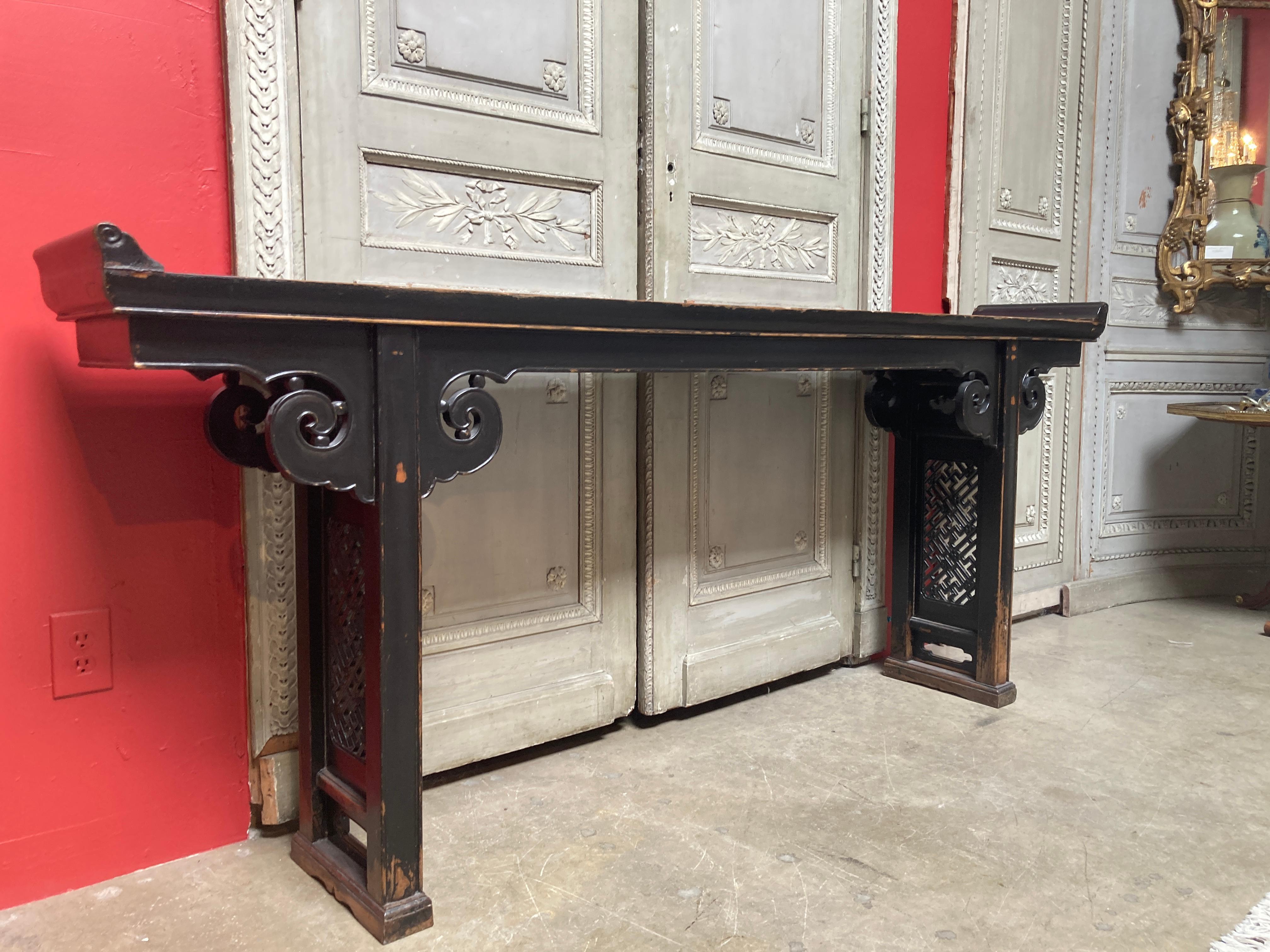 antique alter table