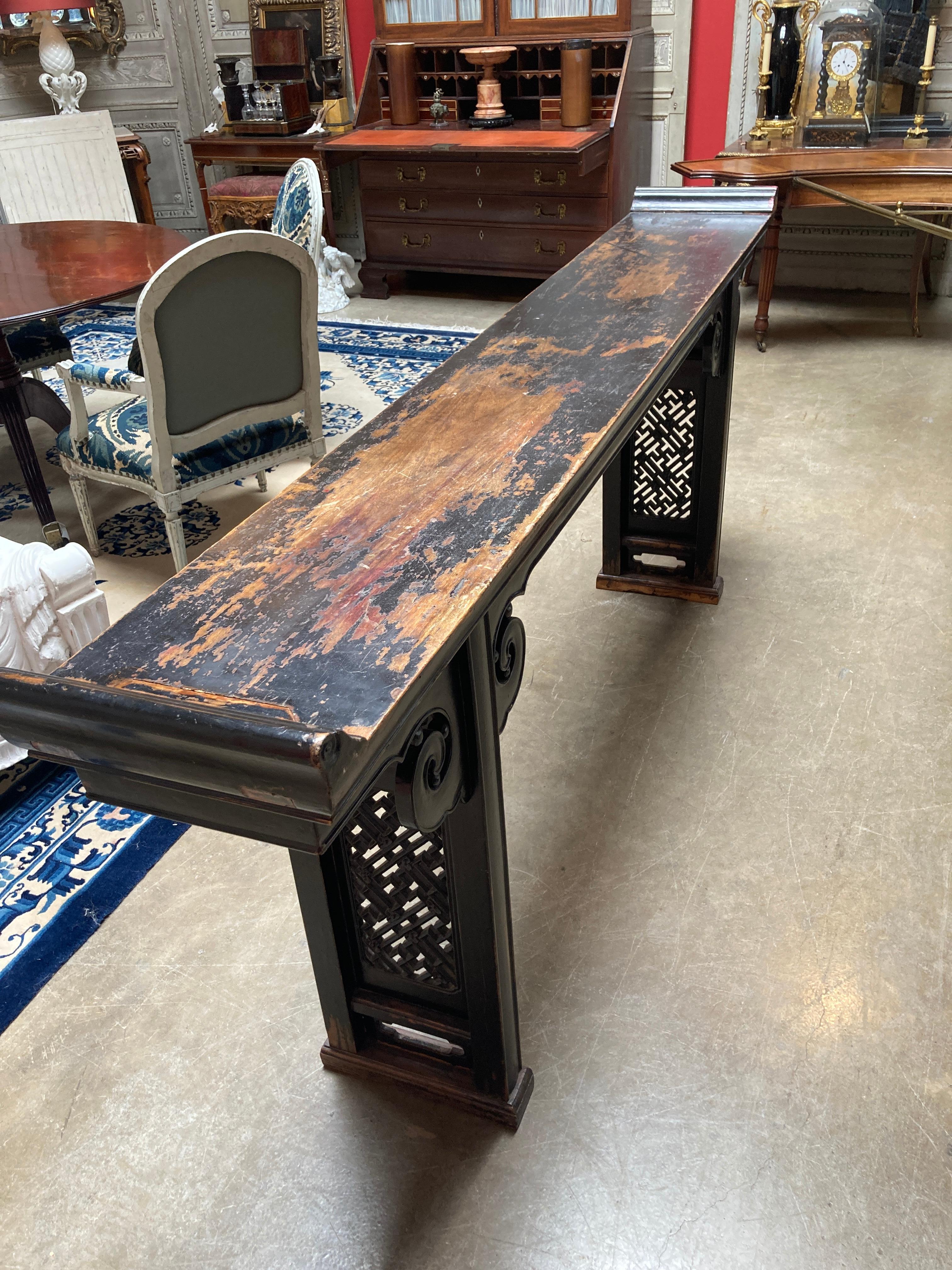 19th Century Chinese Alter Table In Good Condition In Dallas, TX
