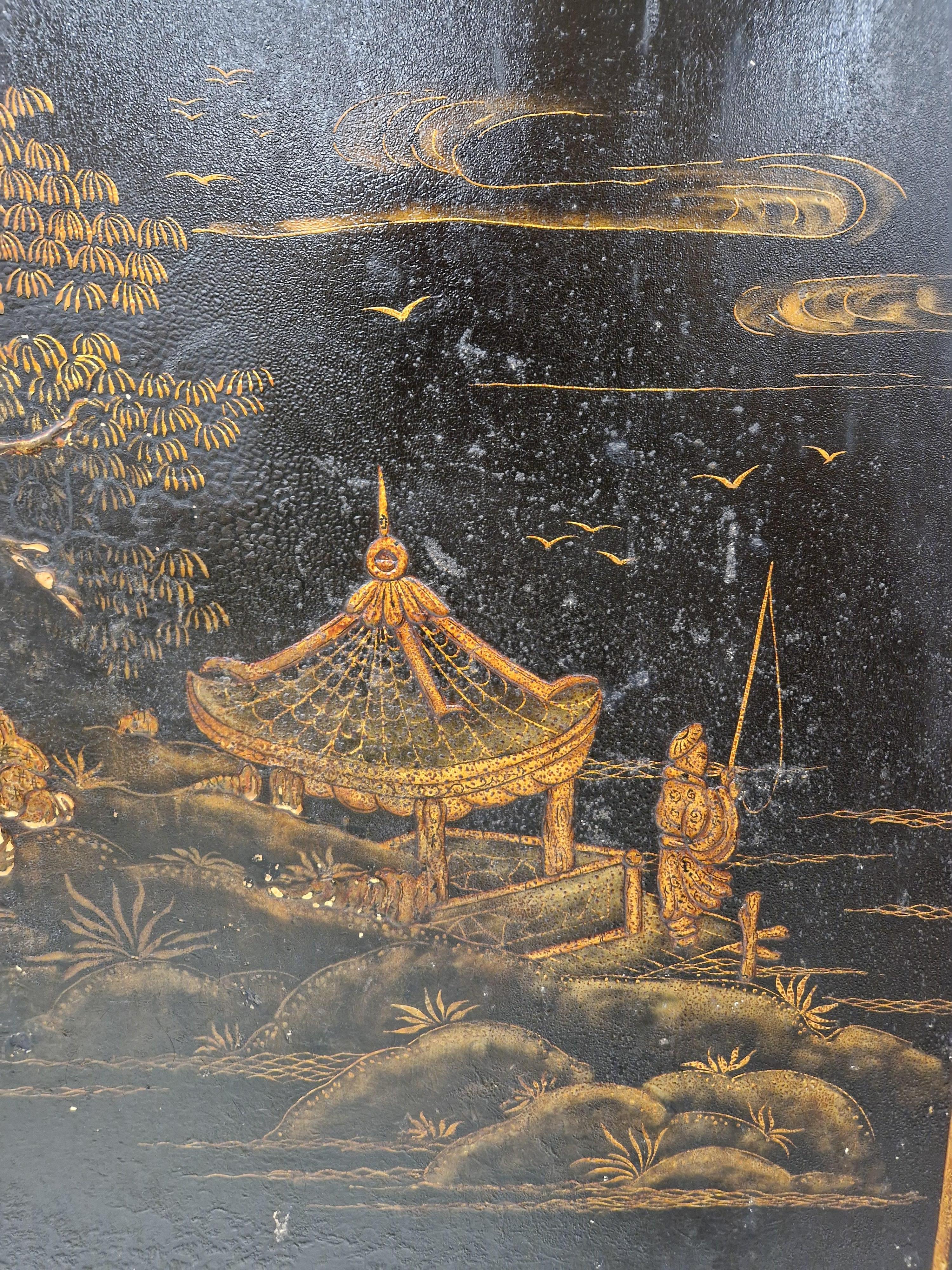 Chinesisches Bett aus Massivholz aus dem 19. (Handgeschnitzt) im Angebot