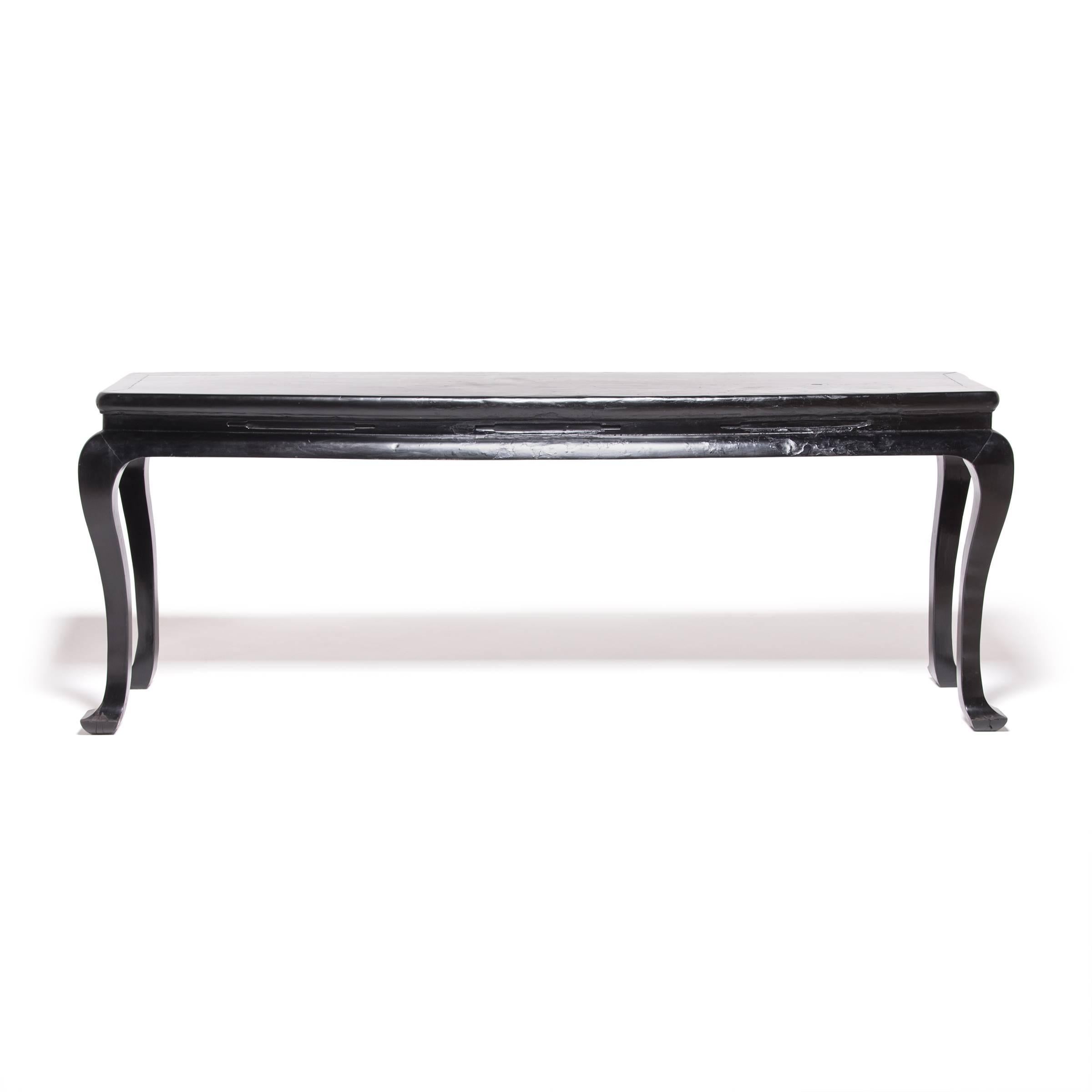 Qing 19th Century Chinese Black Lacquer Splayed Foot Altar Table
