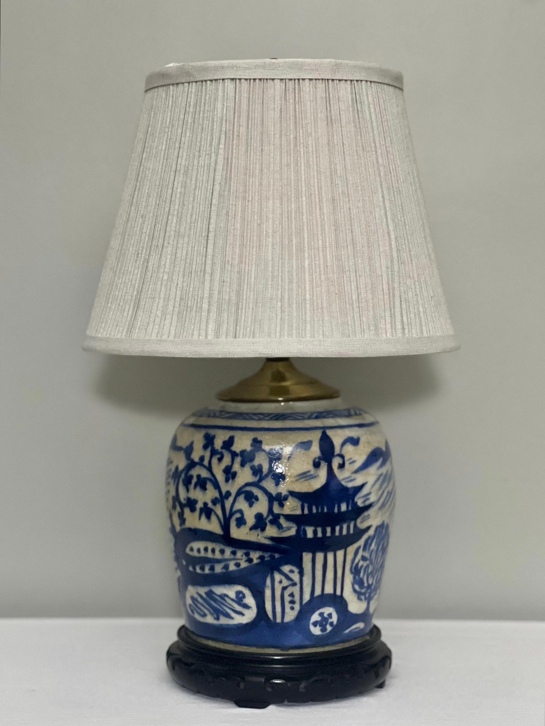 19th Century Chinese Blue and White Ginger Jar Lamp In Good Condition In Doylestown, PA