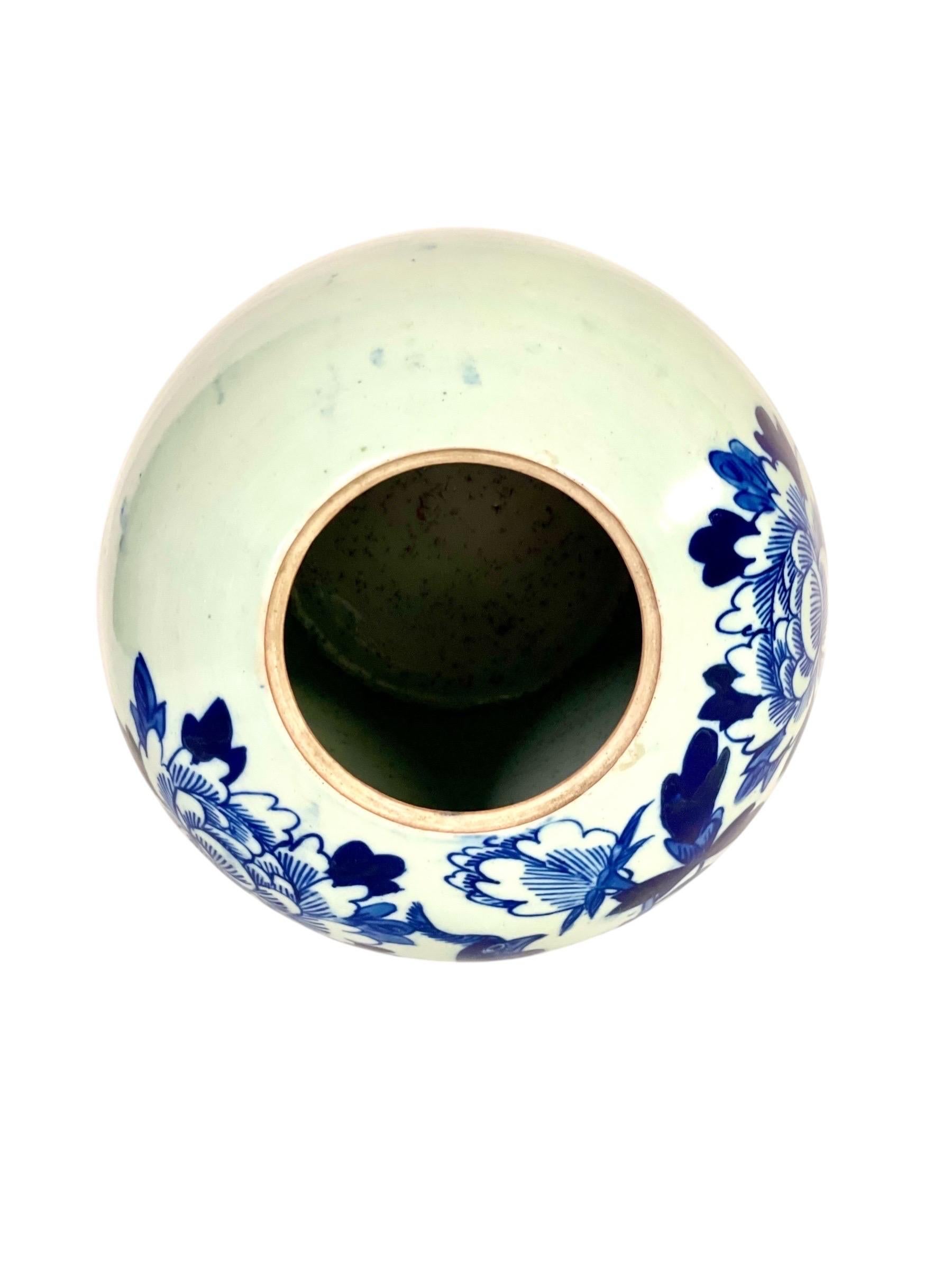 Jarra china de jengibre azul y blanca del siglo XIX con pavo real en venta 7