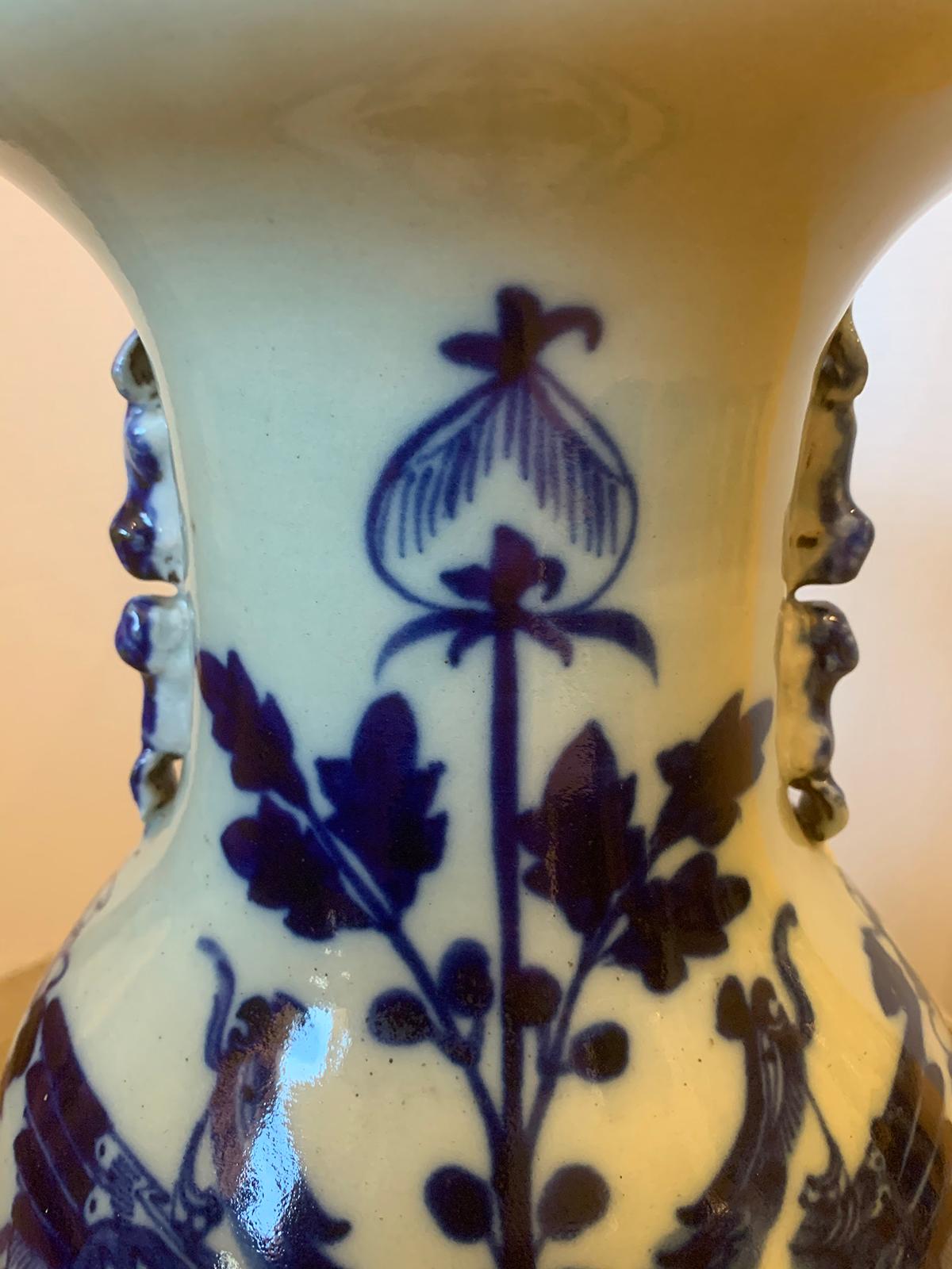 19th Century Chinese Blue and White Porcelain Lamp For Sale 7