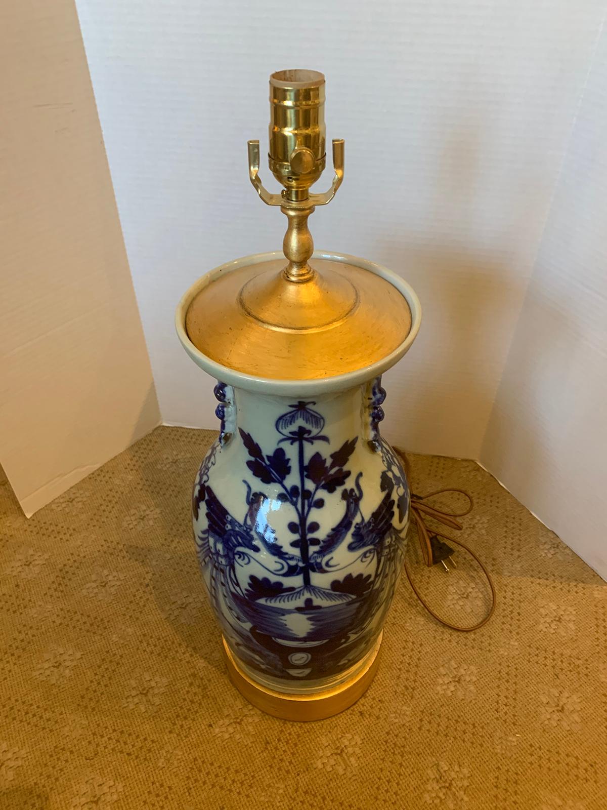 19th Century Chinese Blue and White Porcelain Lamp In Good Condition For Sale In Atlanta, GA