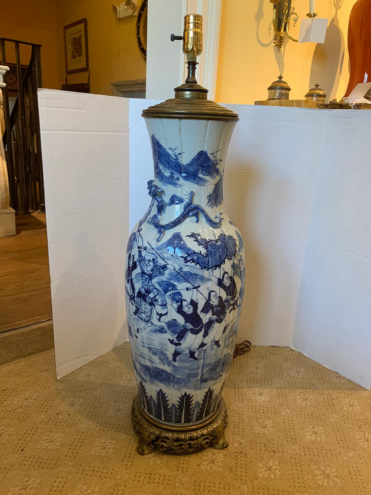 19th Century Chinese Blue and White Porcelain Lamp with Bronze Mounts 13