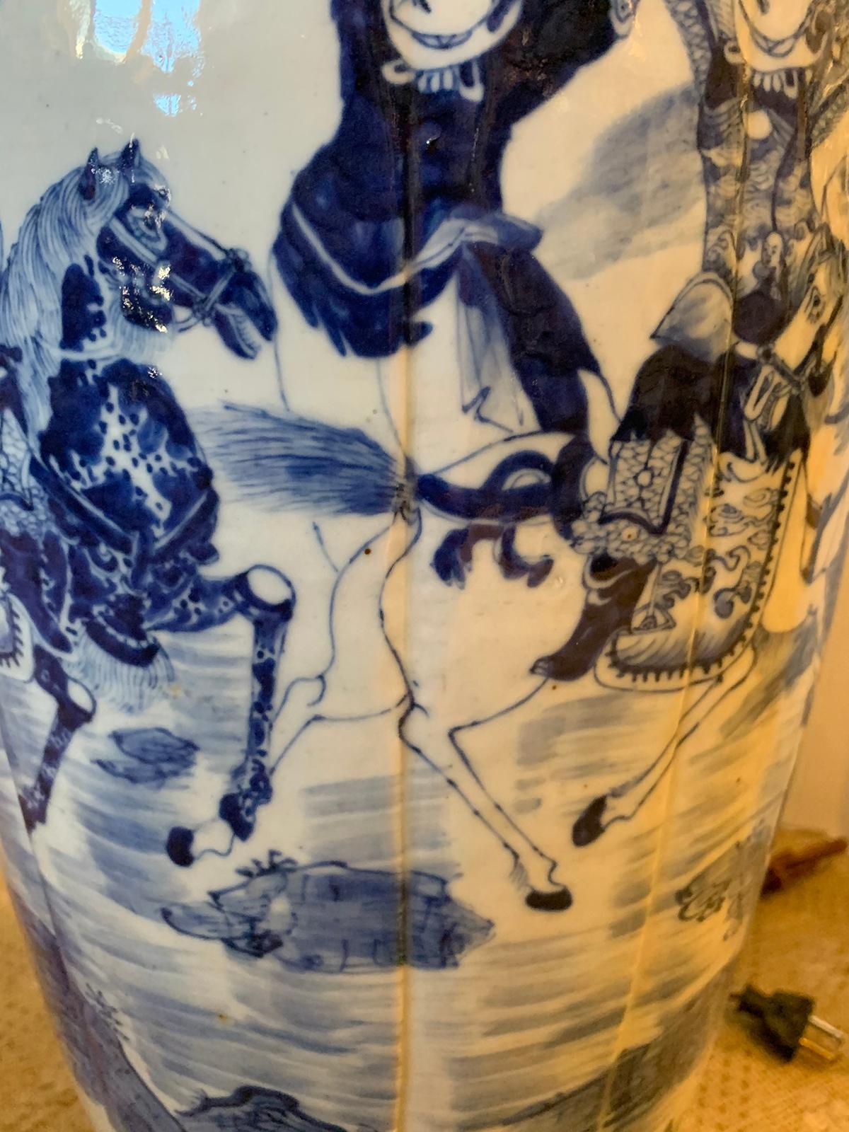 19th Century Chinese Blue and White Porcelain Lamp with Bronze Mounts In Good Condition In Atlanta, GA