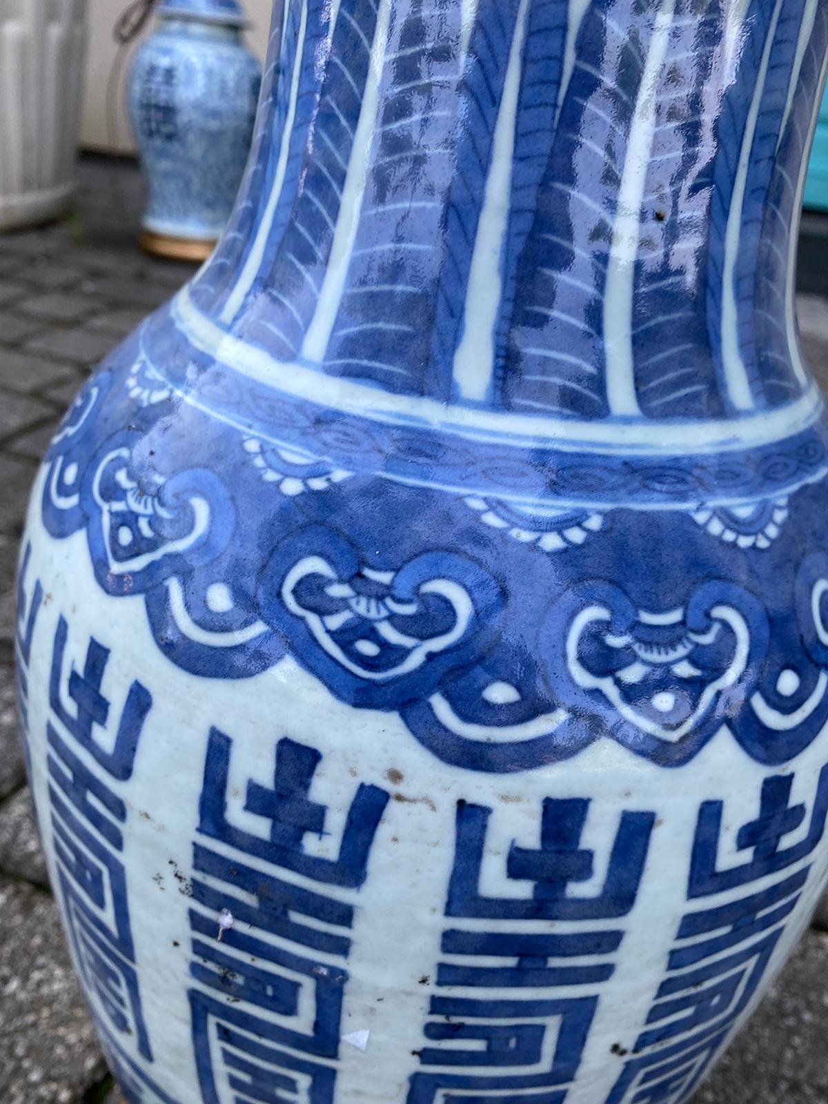 19th Century Chinese Blue & White Porcelain Vase as Lamp, Red Mark on Base For Sale 7