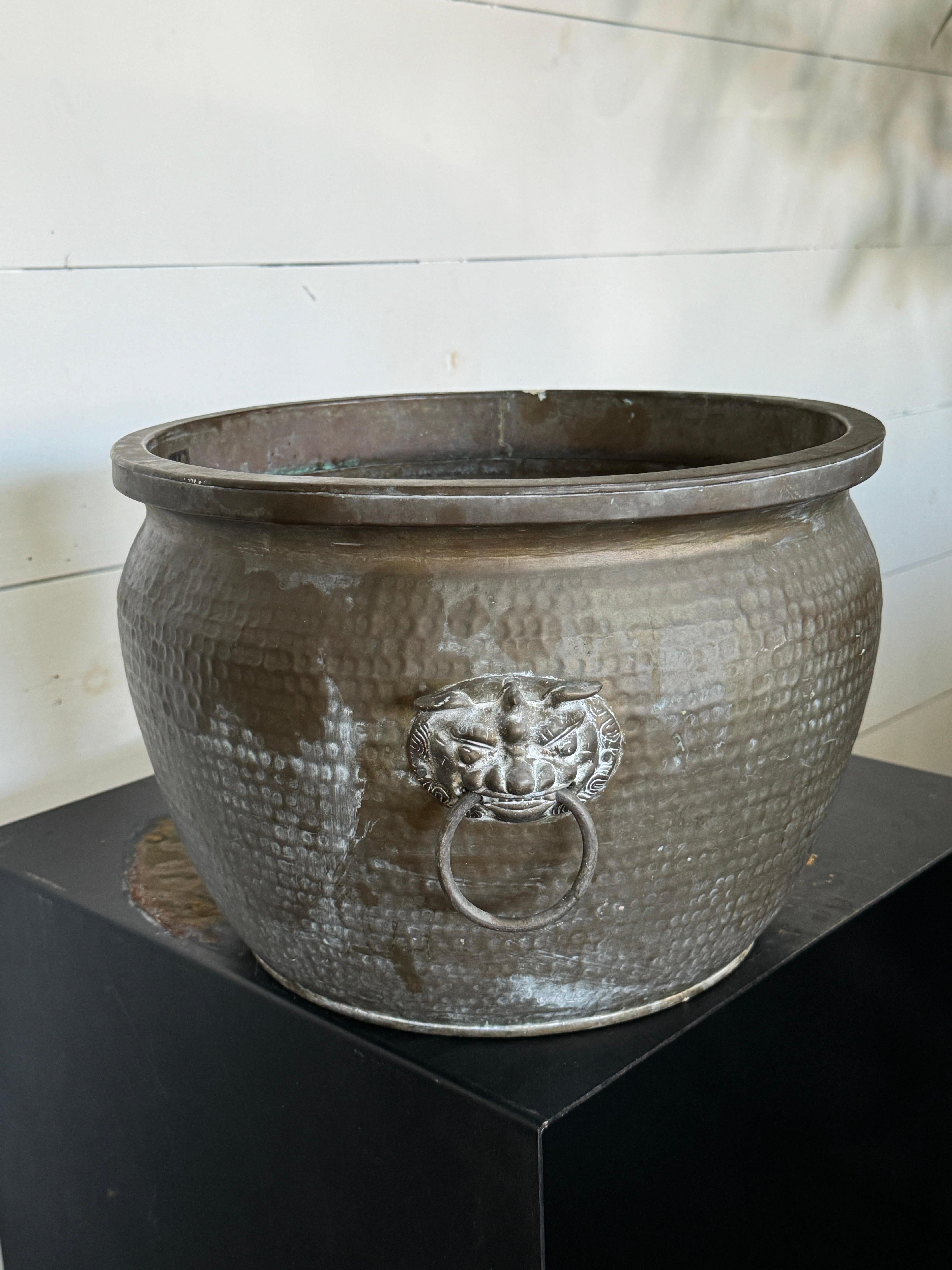 Vaso cinese in ottone del XIX secolo in vendita 3