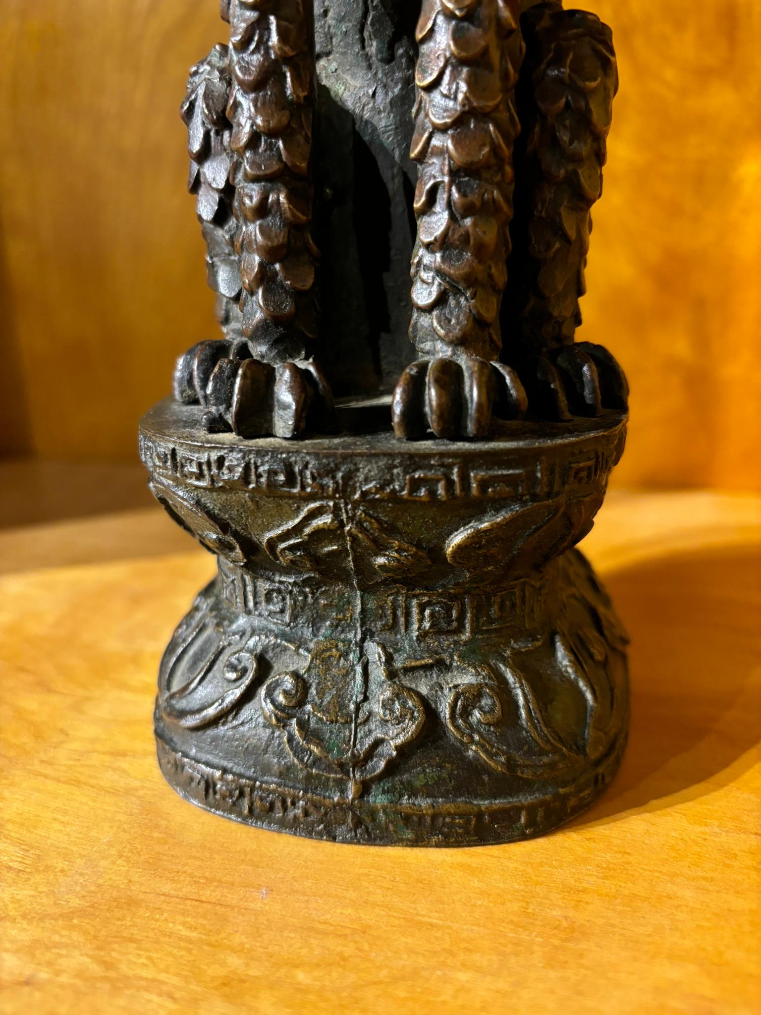 Figura di guardiano Chimera in bronzo cinese del XIX secolo in vendita 8